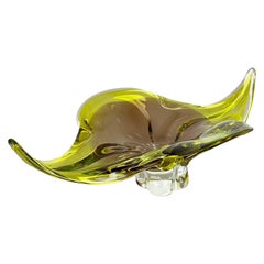 Heavy 2, 3kg Murano Glass "Centerpiece" Bowl Shell Element Murano, Italy, 1970
