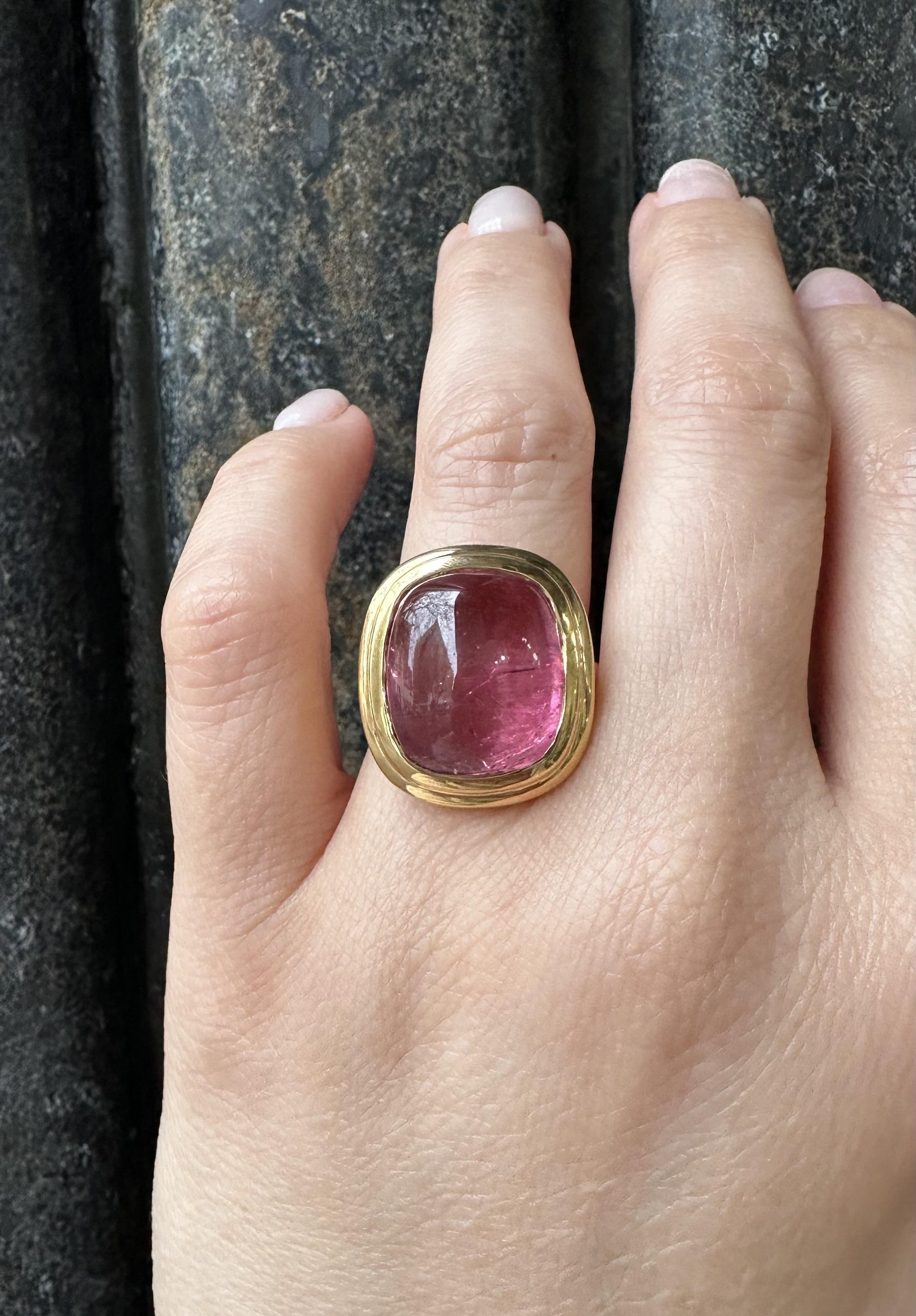 Heavy 22k Yellow Gold GIA 15.90ct Pink Rubellite Tourmaline Bezel Solitaire Ring For Sale 5