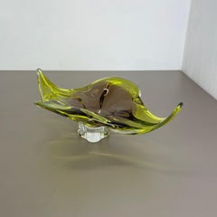 Heavy 2, 3kg Murano Glass "Centerpiece" Bowl Shell Element Murano, Italy, 1970