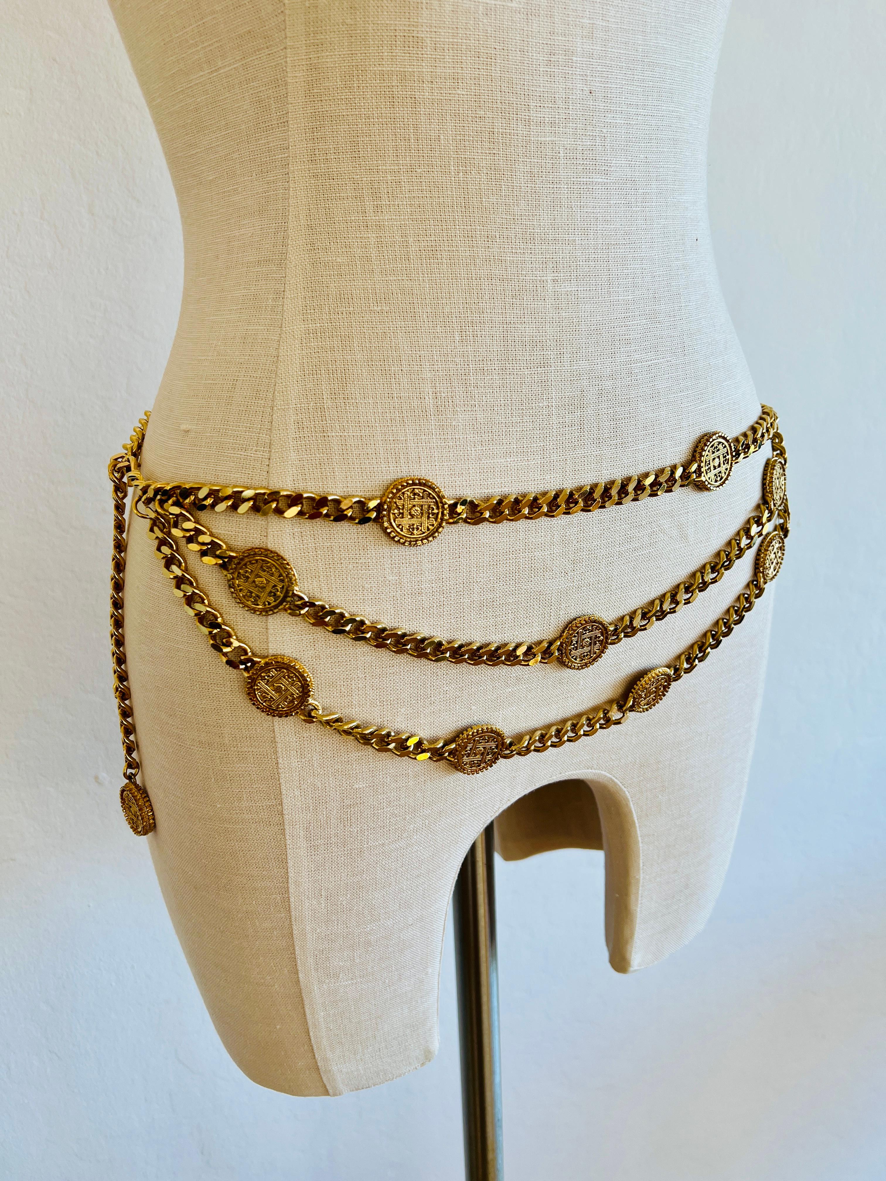 Vintage 314g Gold Curb Chain Coin Medallion Layered Necklace Belt Roman en vente 1