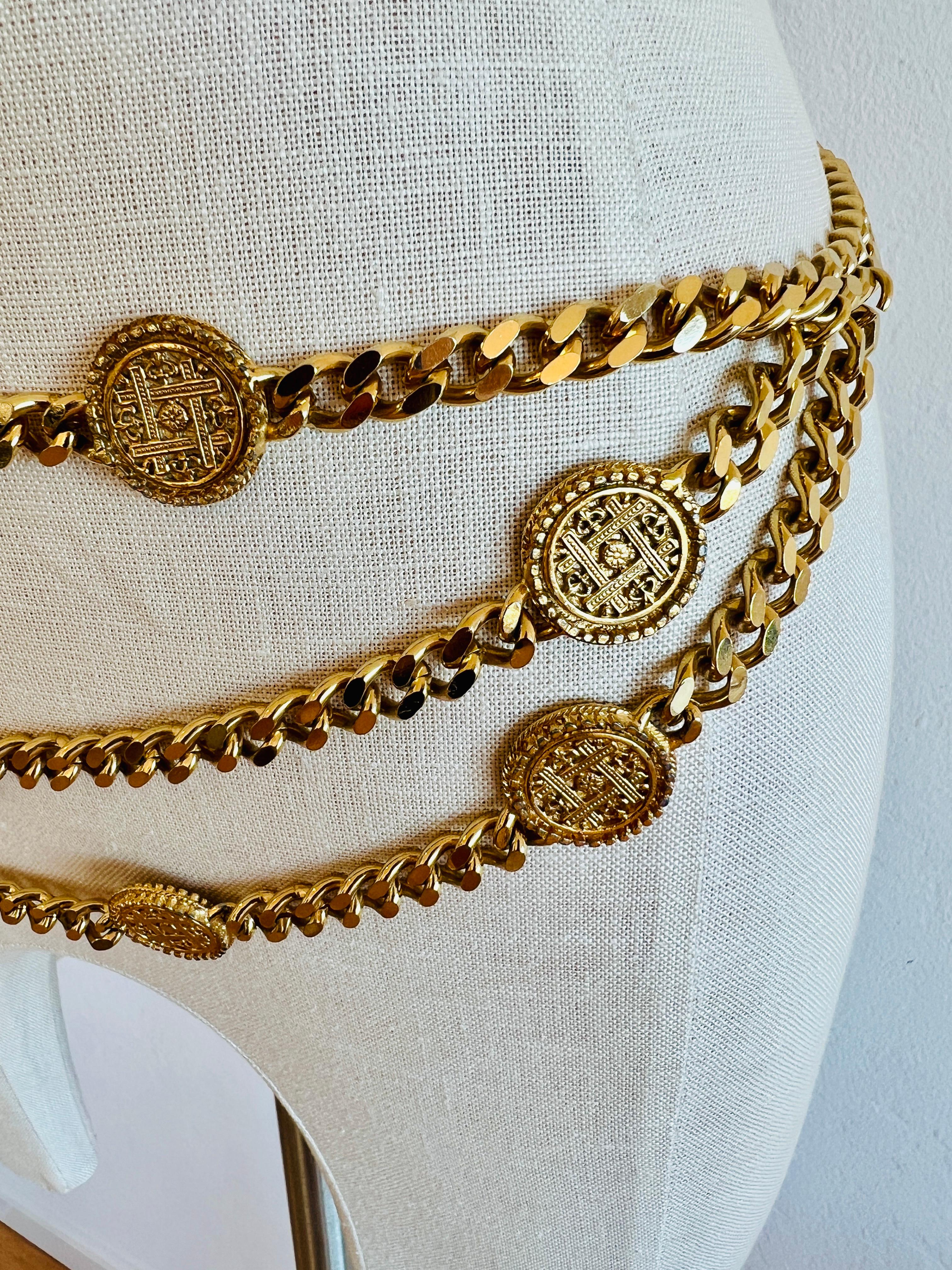 Vintage 314g Gold Curb Chain Coin Medallion Layered Necklace Belt Roman en vente 2