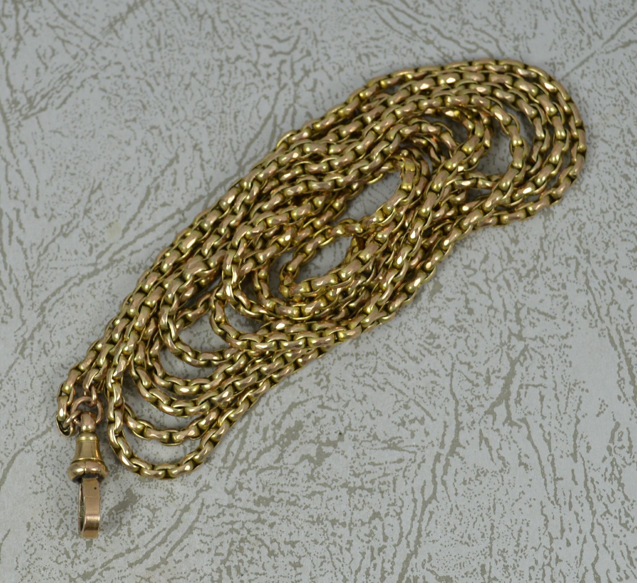 Heavy 9ct Gold Belcher Link Necklace Muff Guard Chain, c1880 In Excellent Condition In St Helens, GB