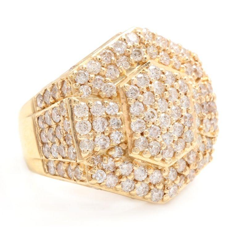 Heavy 5.80Ct Natural Diamond 14K Solid Yellow Gold Men's Ring

Amazing looking piece!

Total Natural Round Cut Diamonds Weight: Approx. 5.80 Carats (color H-I / Clarity SI1-SI2)

Width of the ring: 25.00mm

Ring Weights: 21.3 grams

Ring Size: 9.25