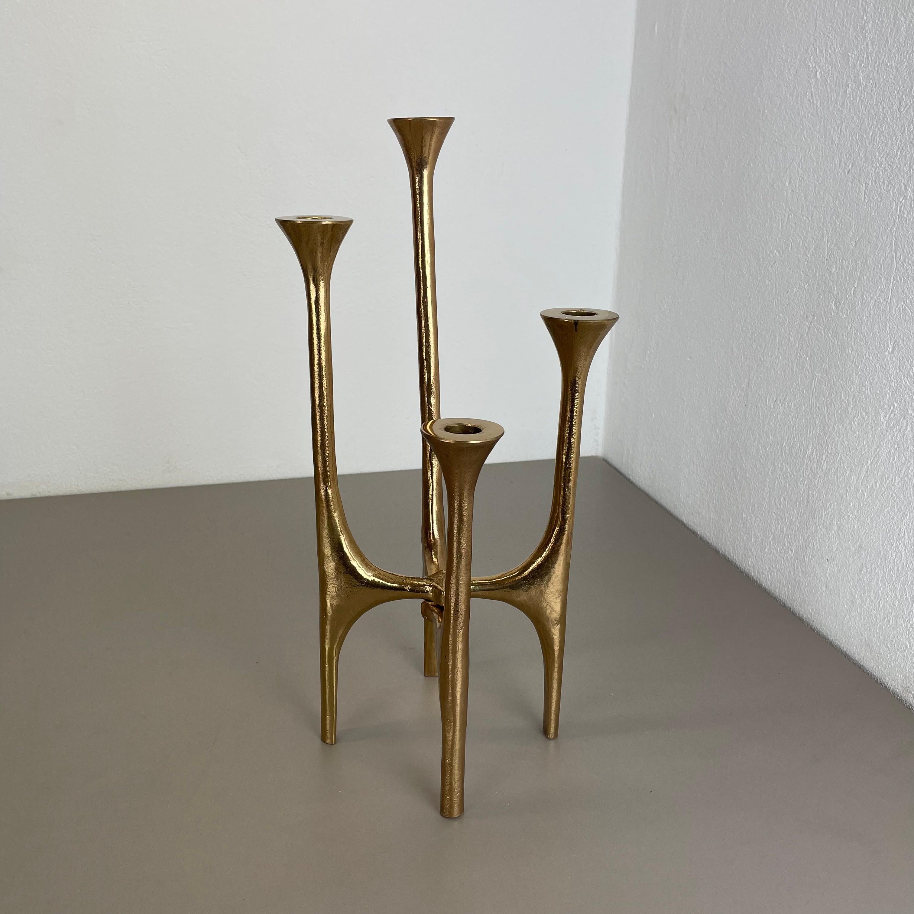 Scandinave moderne lourd 7kg Bougeoir sculptural moderniste en bronze brutaliste de 44 cm, France, années 1970  en vente