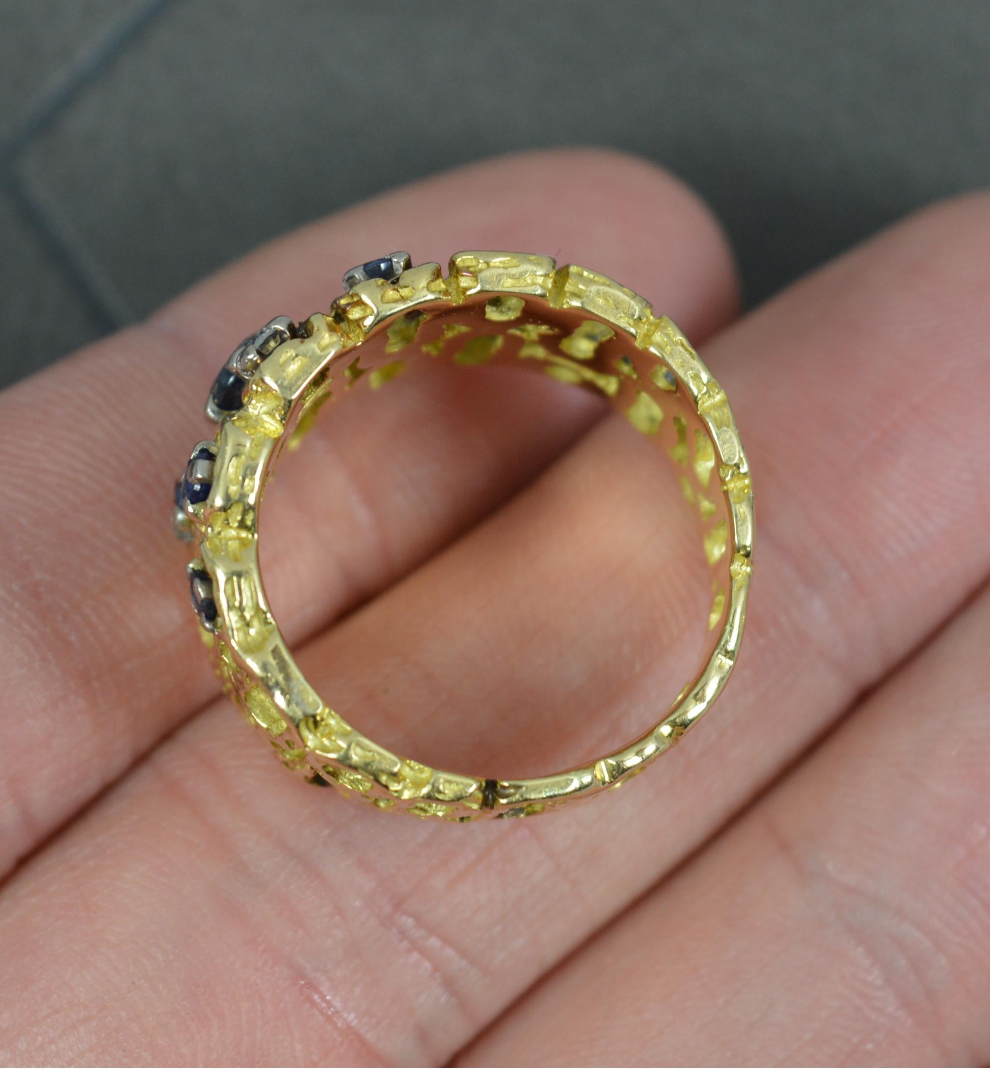 Bague rétro épaisse et abstraite en or 18 carats avec saphir et diamants Excellent état à St Helens, GB