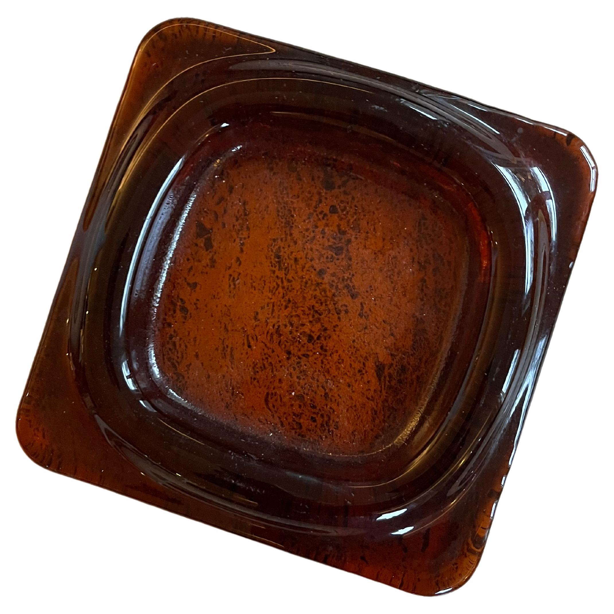 Heavy amber moulded glass vide poche c.1970’s For Sale