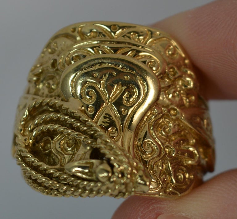 Heavy and Large Men’s 9 Carat Gold Saddle Ring For Sale at 1stdibs