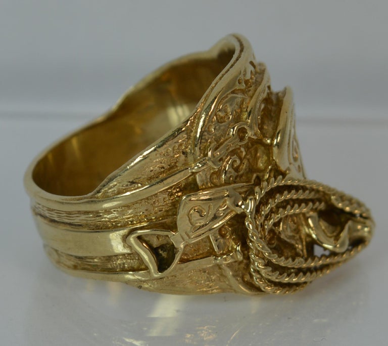 Heavy and Large Men’s 9 Carat Gold Saddle Ring For Sale at 1stdibs