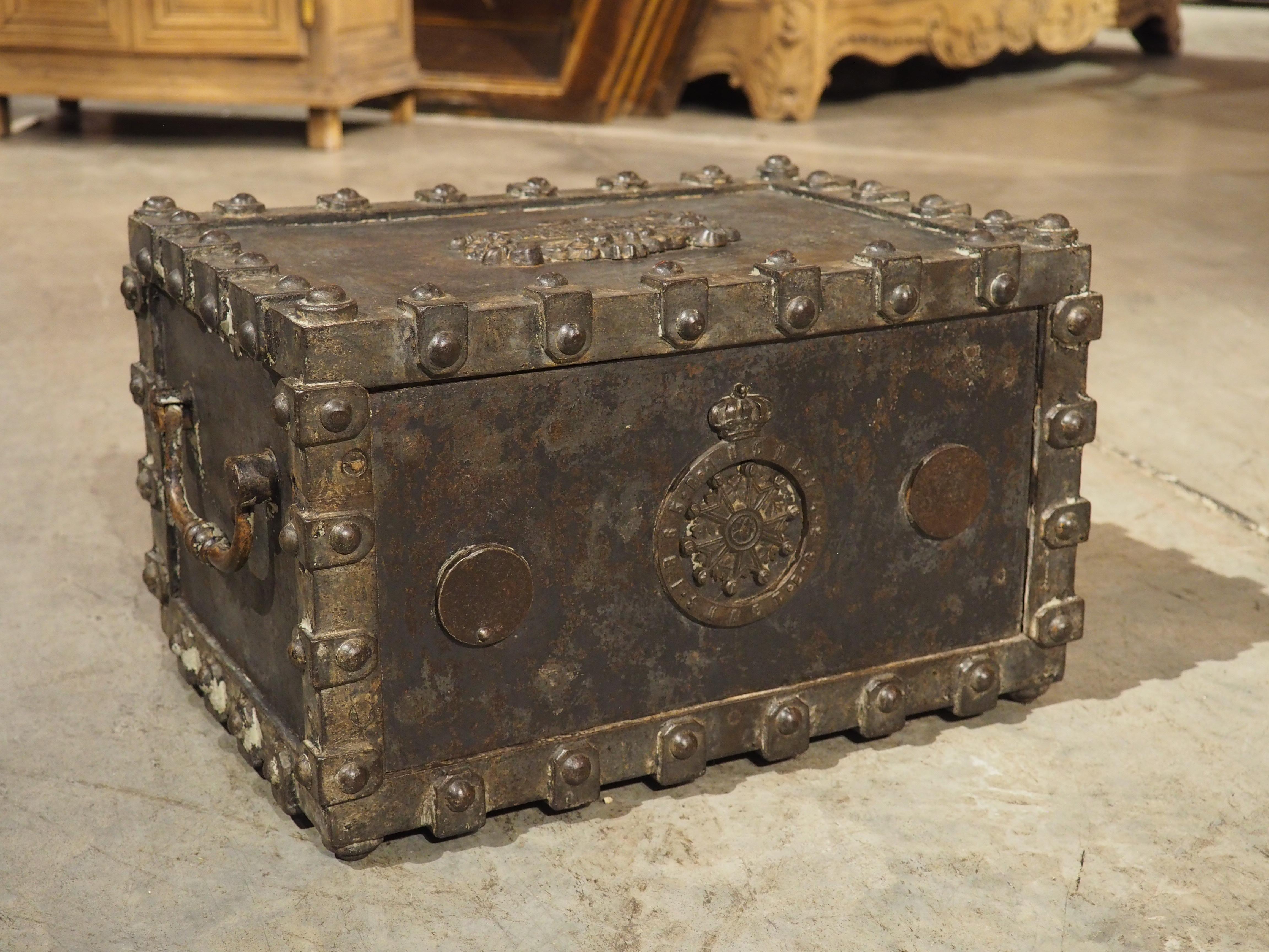 Heavy Antique Bauche Cast Iron Safe from Northeastern France, Circa 1870 7