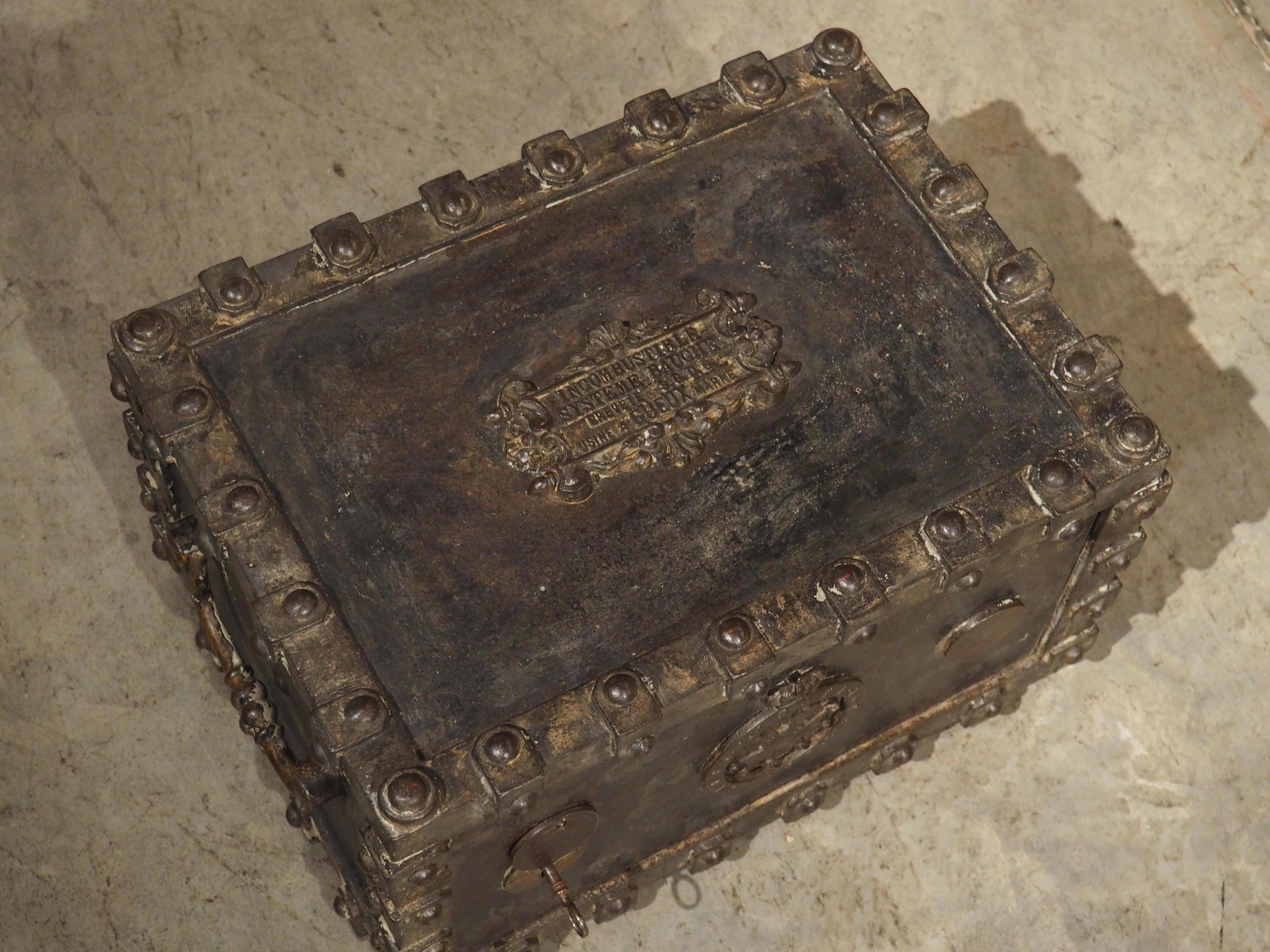 19th Century Heavy Antique Bauche Cast Iron Safe from Northeastern France, Circa 1870