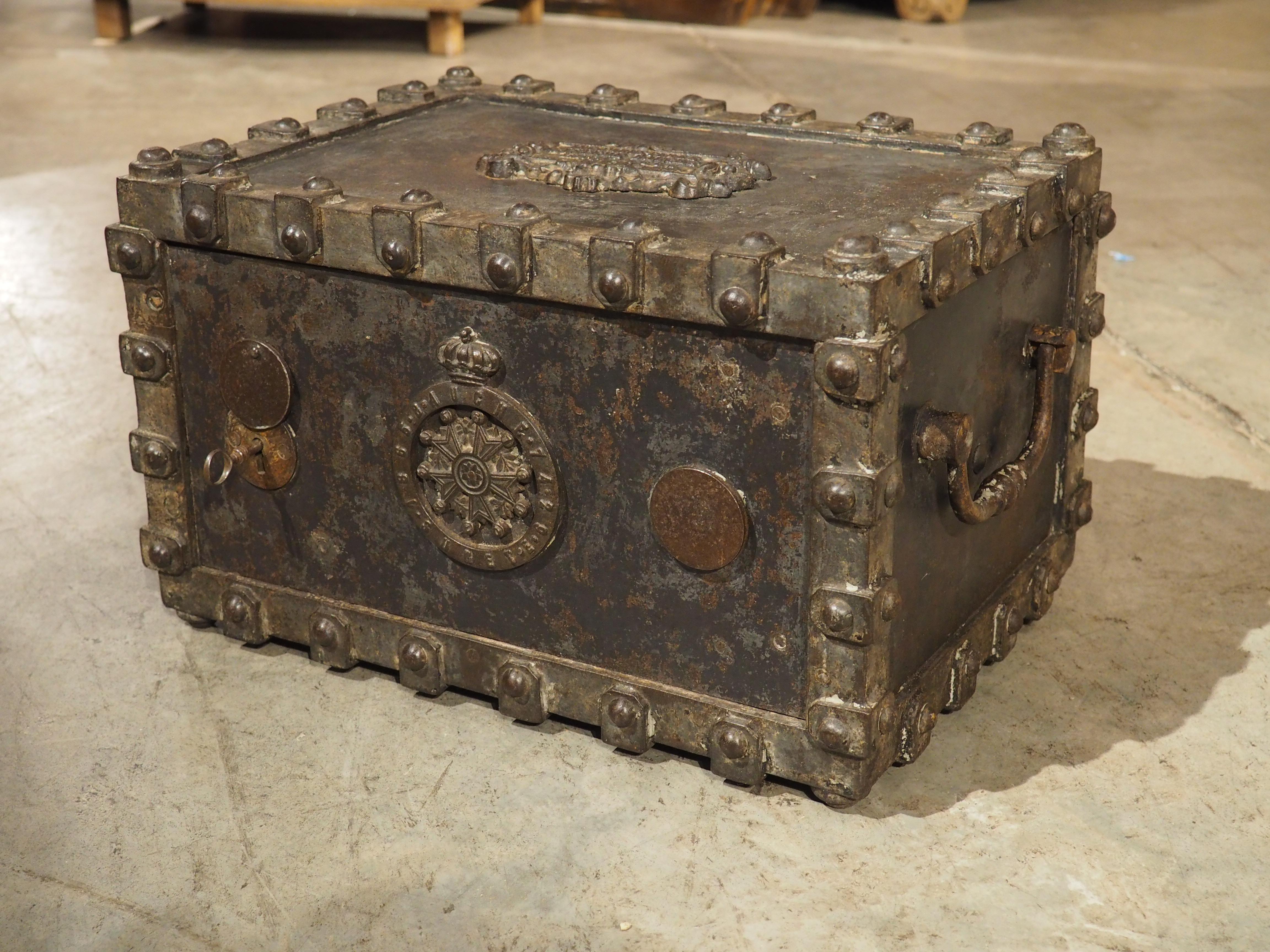 Heavy Antique Bauche Cast Iron Safe from Northeastern France, Circa 1870 3