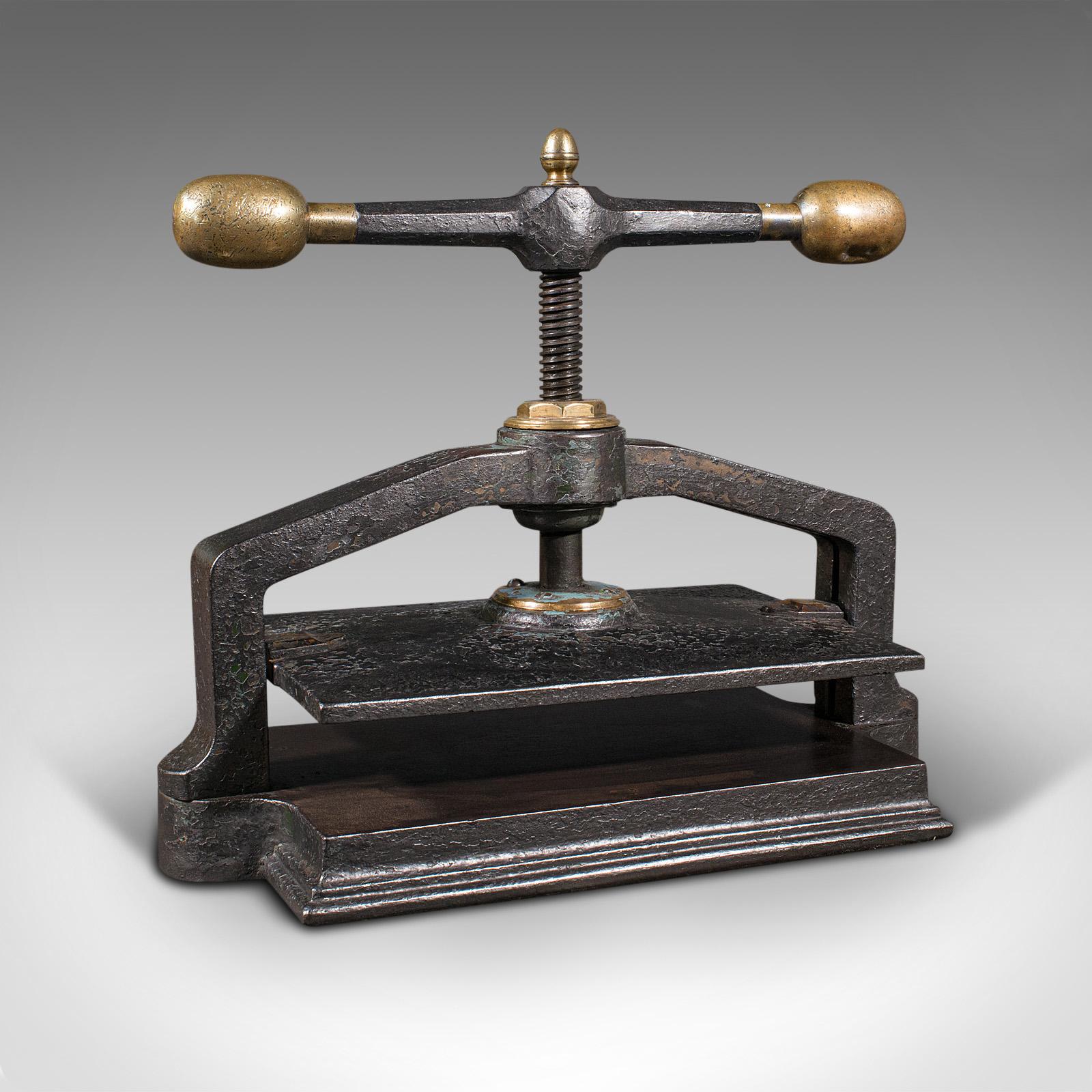blacksmith guillotine tool plans