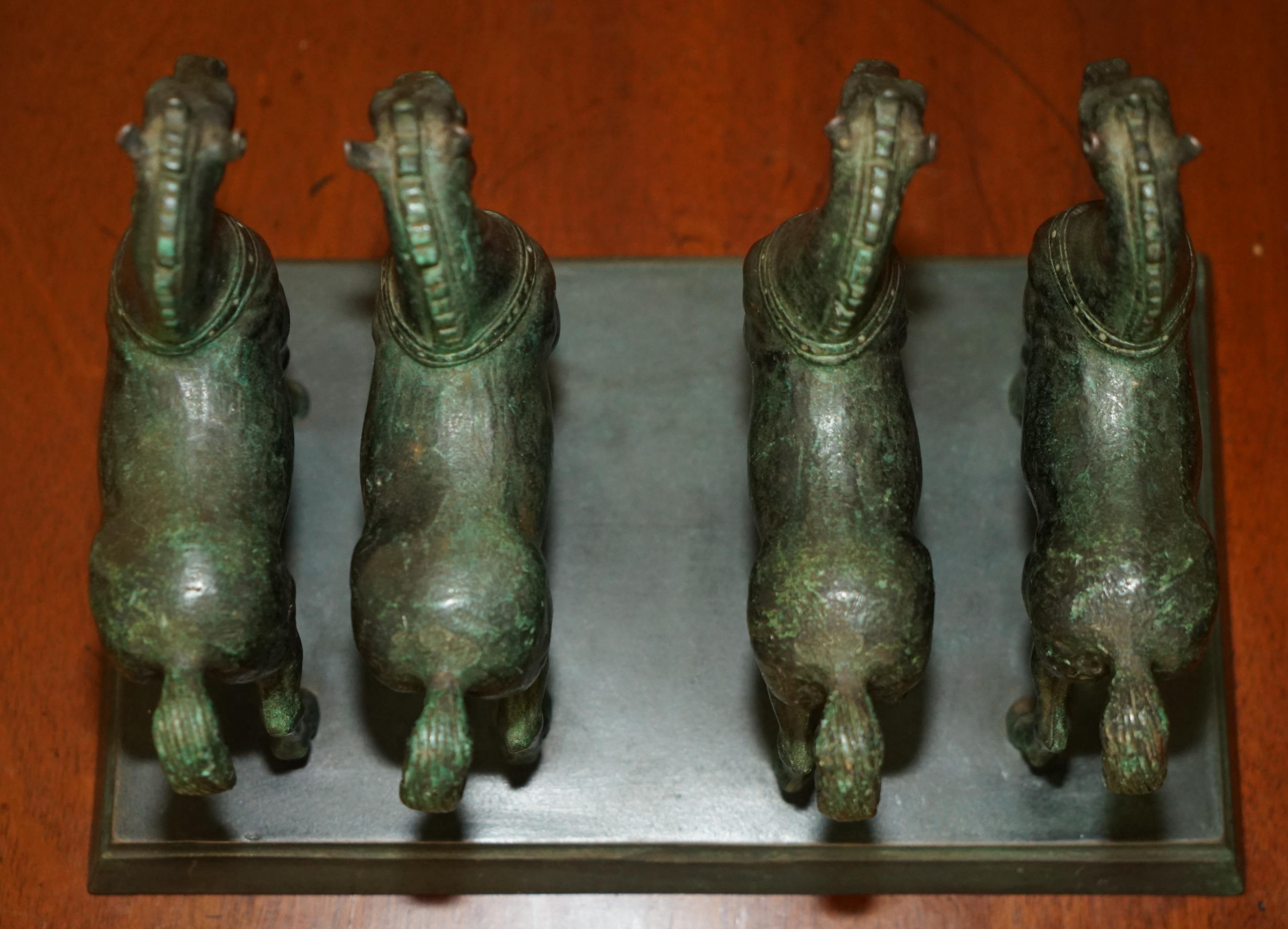 HEAVY ANTIQUE SiGNED GRAND TOUR BRONZE STATUE OF THE FOUR HORSES OF SAINT MARKS For Sale 7