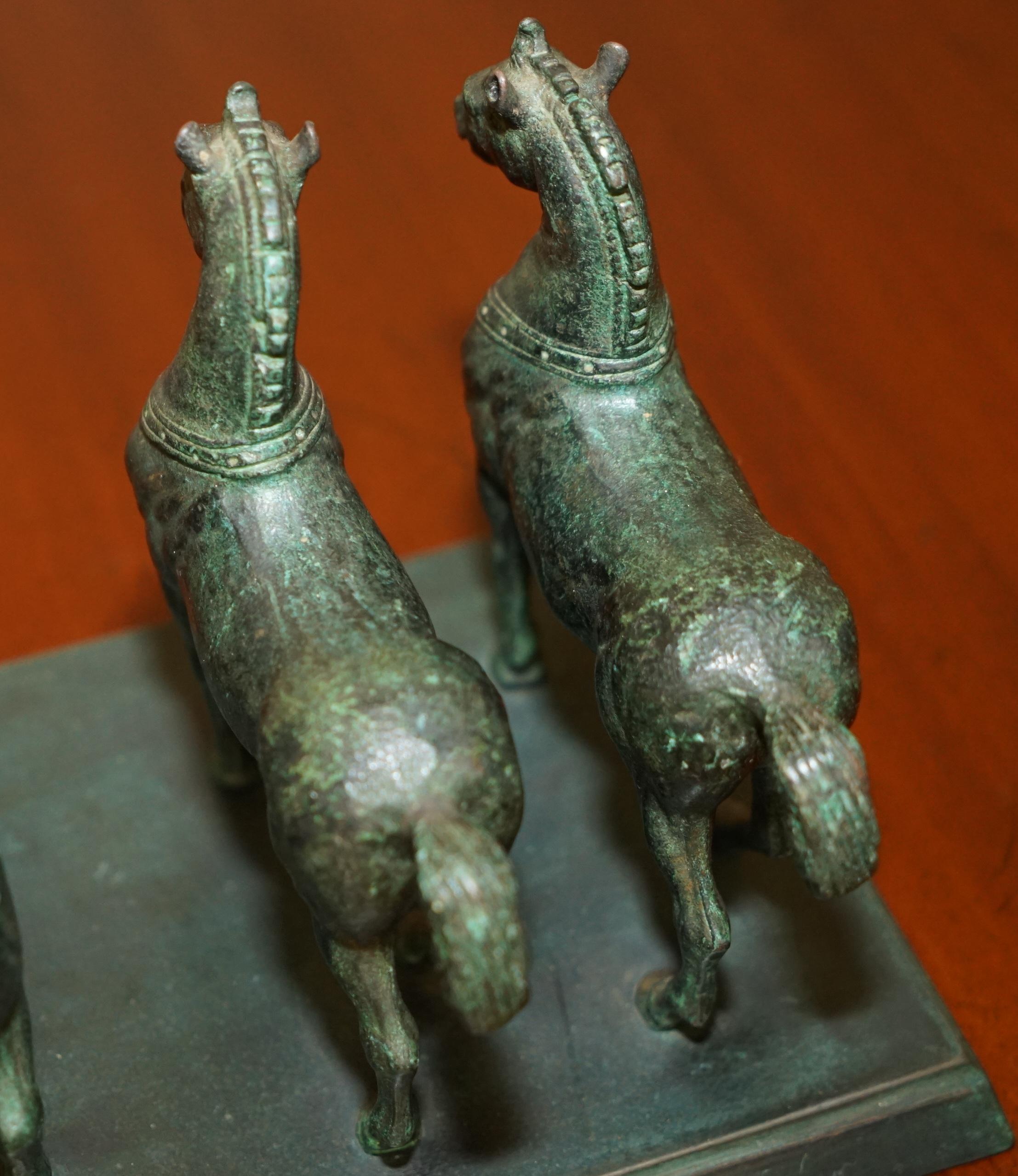 HEAVY ANTIQUE SiGNED GRAND TOUR BRONZE STATUE OF THE FOUR HORSES OF SAINT MARKS For Sale 8