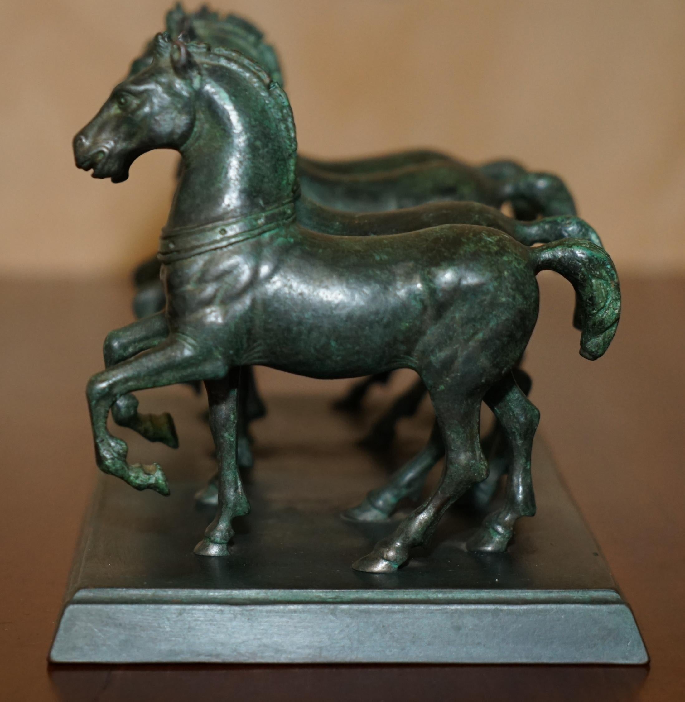 HEAVY ANTIQUE SiGNED GRAND TOUR BRONZE STATUE OF THE FOUR HORSES OF SAINT MARKS For Sale 9