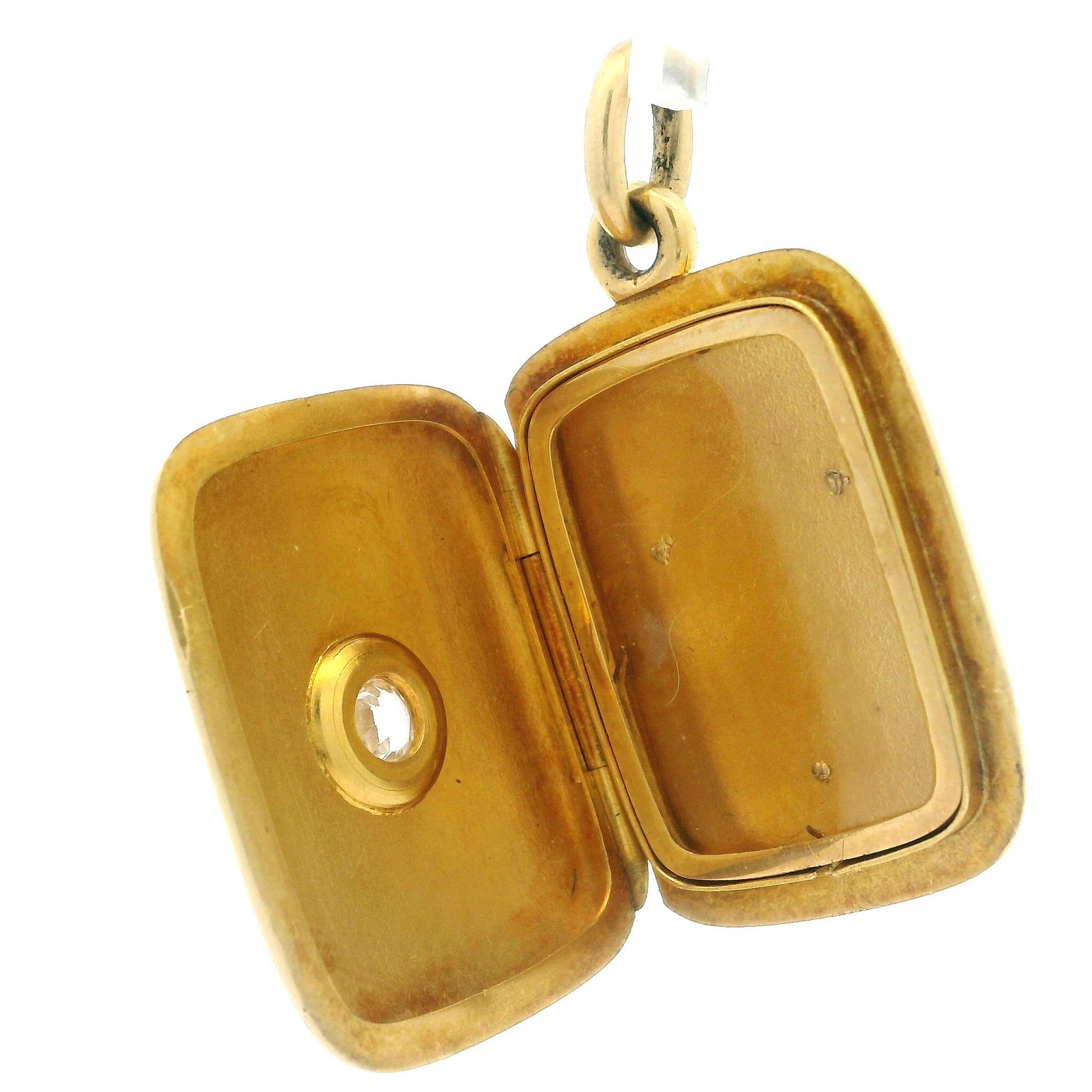 Pendentif médaillon ouvert ancien victorien en or jaune 18 carats avec étoile pavée ancienne mine Pour femmes en vente