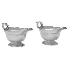 Heavy Art Deco Period Pair of Sterling Silver Gravy Boats, London 1932 / 1933