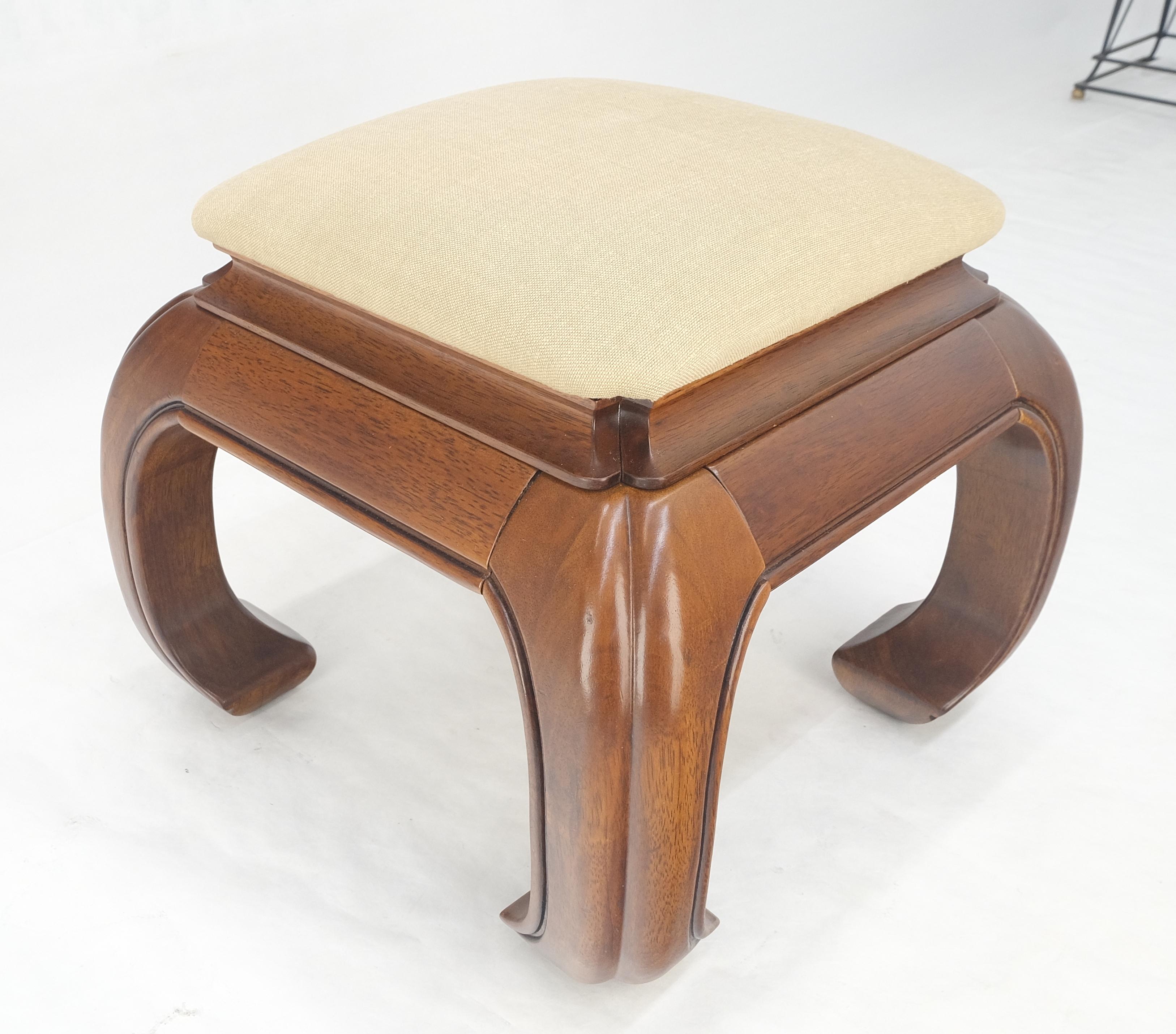 Tabouret de pied asiatique lourd en acajou massif Banc Ottoman New Solid Linen Upholstery Bon état - En vente à Rockaway, NJ