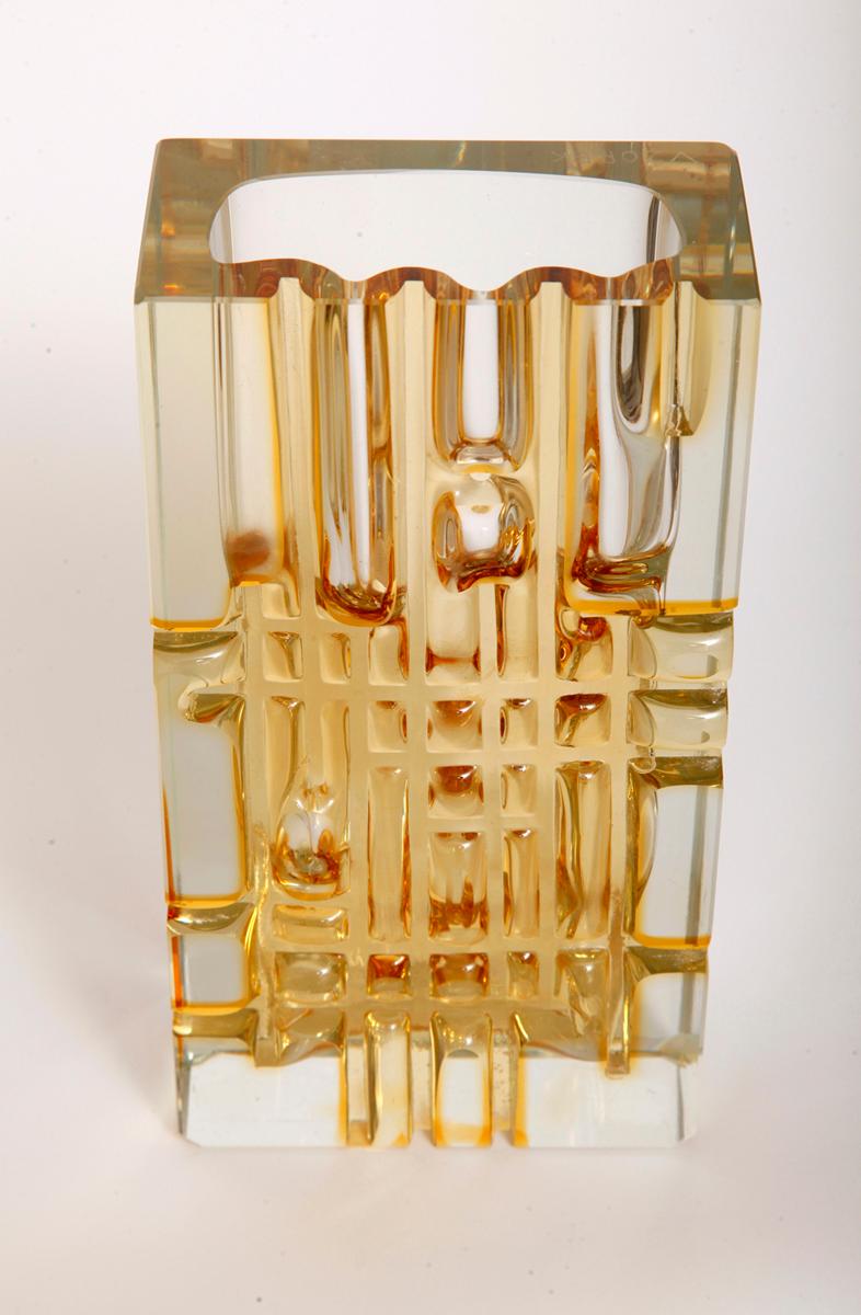 Heavy Bohemian Vase of Honey Colored Glass, Moser Glassworks, 1950s (Tschechisch)