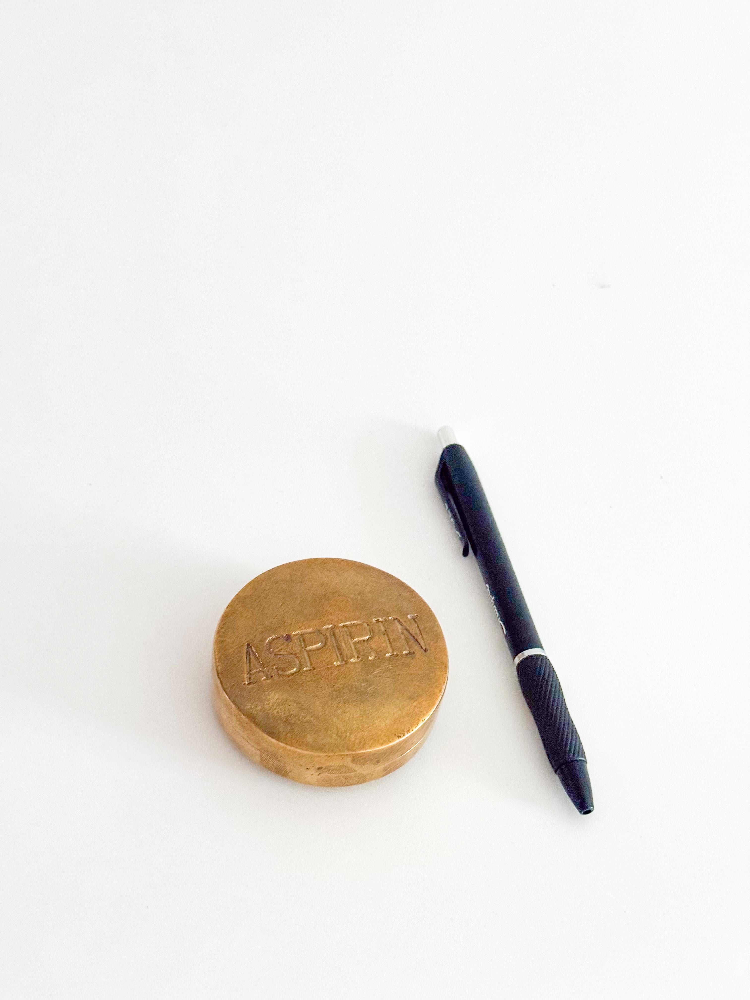 Heavy Brass Aspirin Pill Box – Mid-Century American Twist-Top Container Novelty For Sale 5