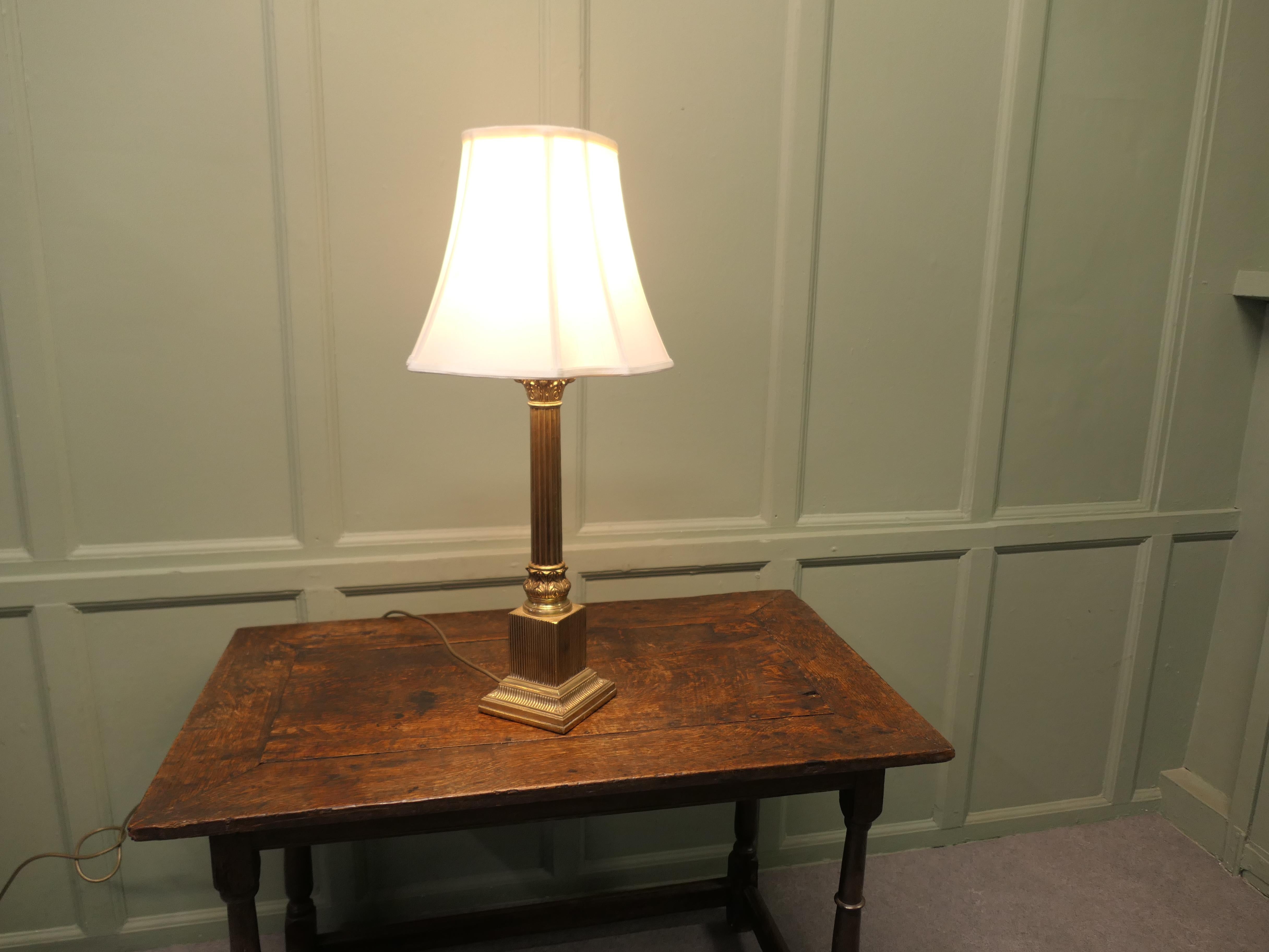 Heavy Brass Corinthian Column Table Lamp  This is a very attractive piece In Good Condition For Sale In Godshill, Isle of Wight