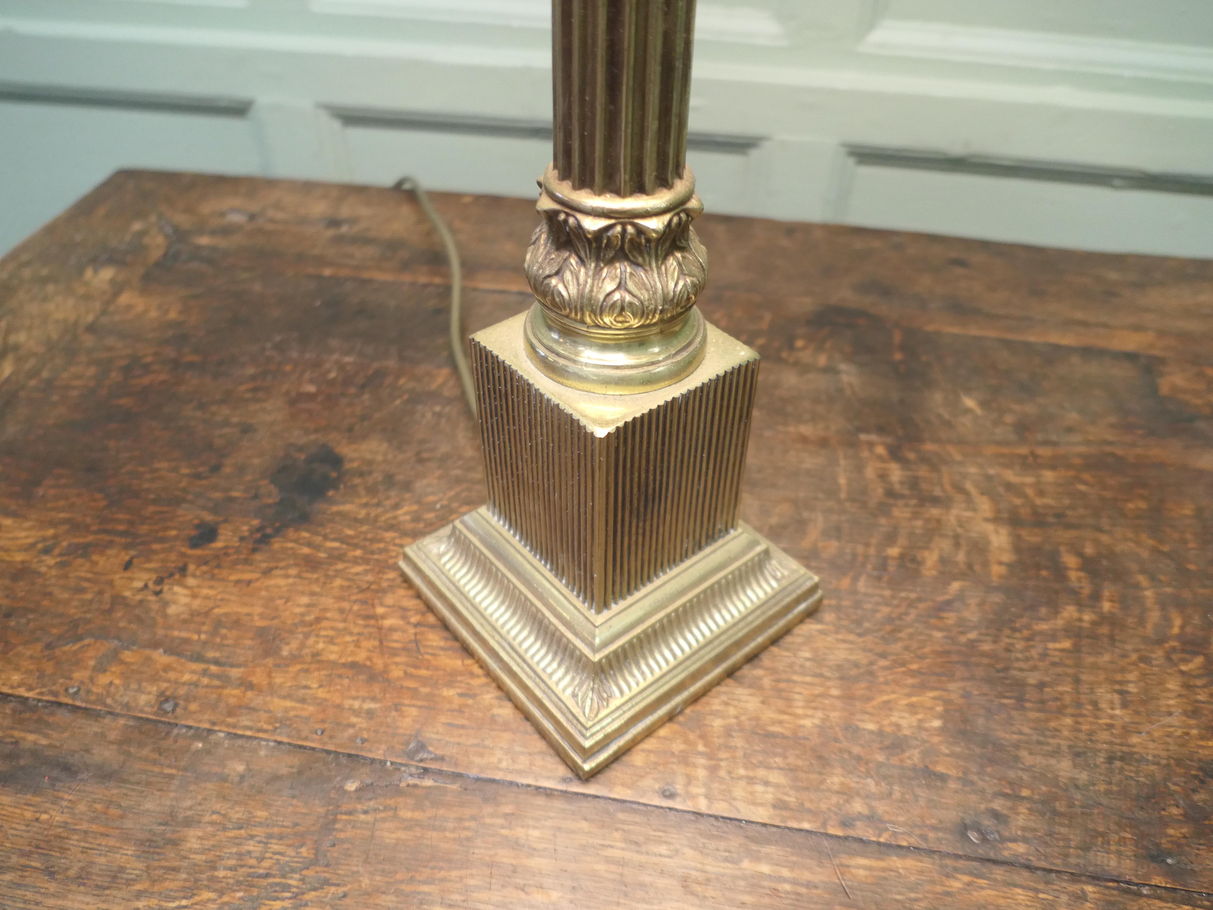 Heavy Brass Corinthian Column Table Lamp  This is a very attractive piece For Sale 2