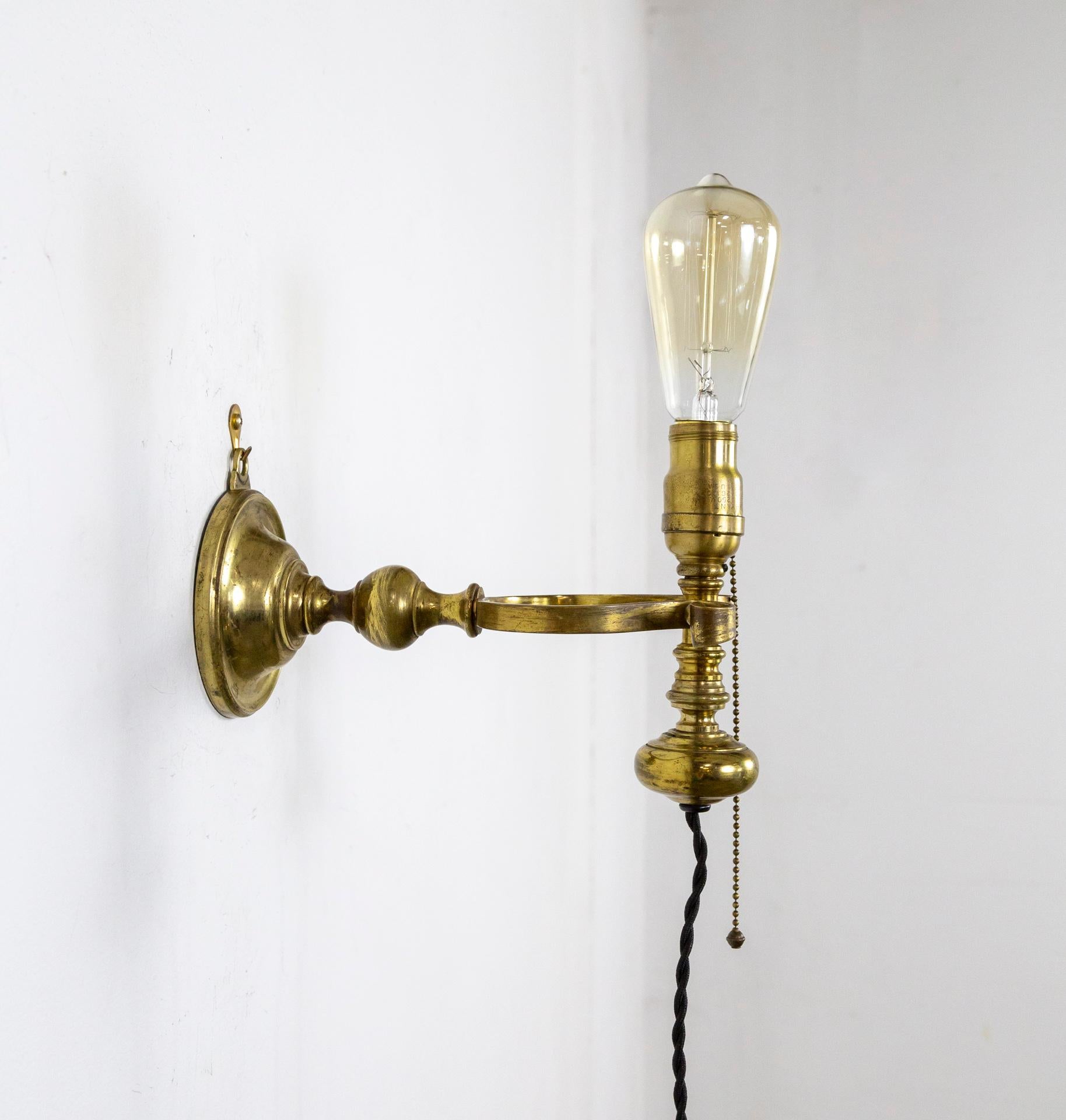 Heavy Brass Gimbal Ship Sconce In Good Condition For Sale In San Francisco, CA