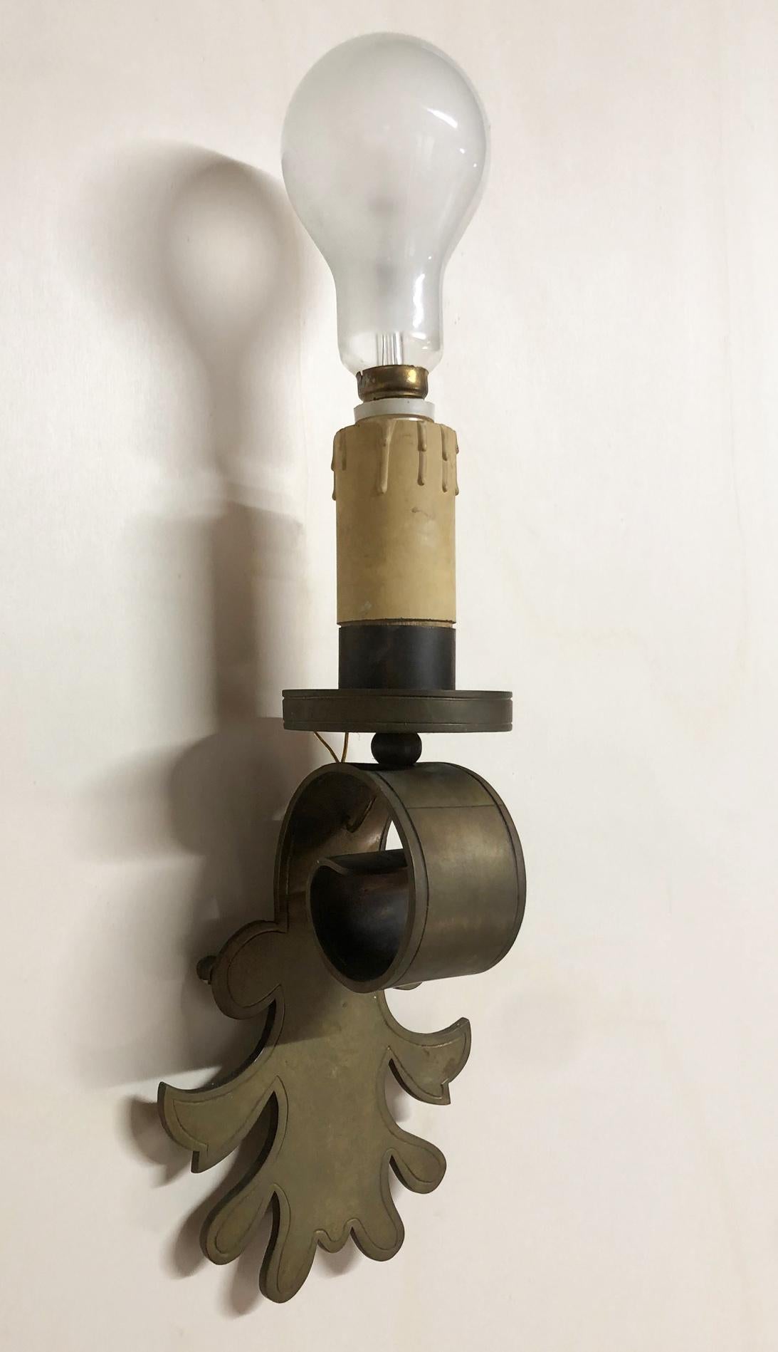 Mid-Century Modern Heavy Brass Wall Lamp with Large Lamp, Original Italian from 1970s For Sale