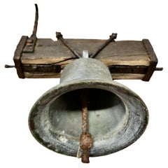 Cloche en bronze lourd, cloche de tour