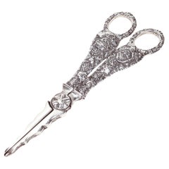 Used Heavy Cast Williamsburg William de Matteo Sterling Silver Grape / Flower Shears 