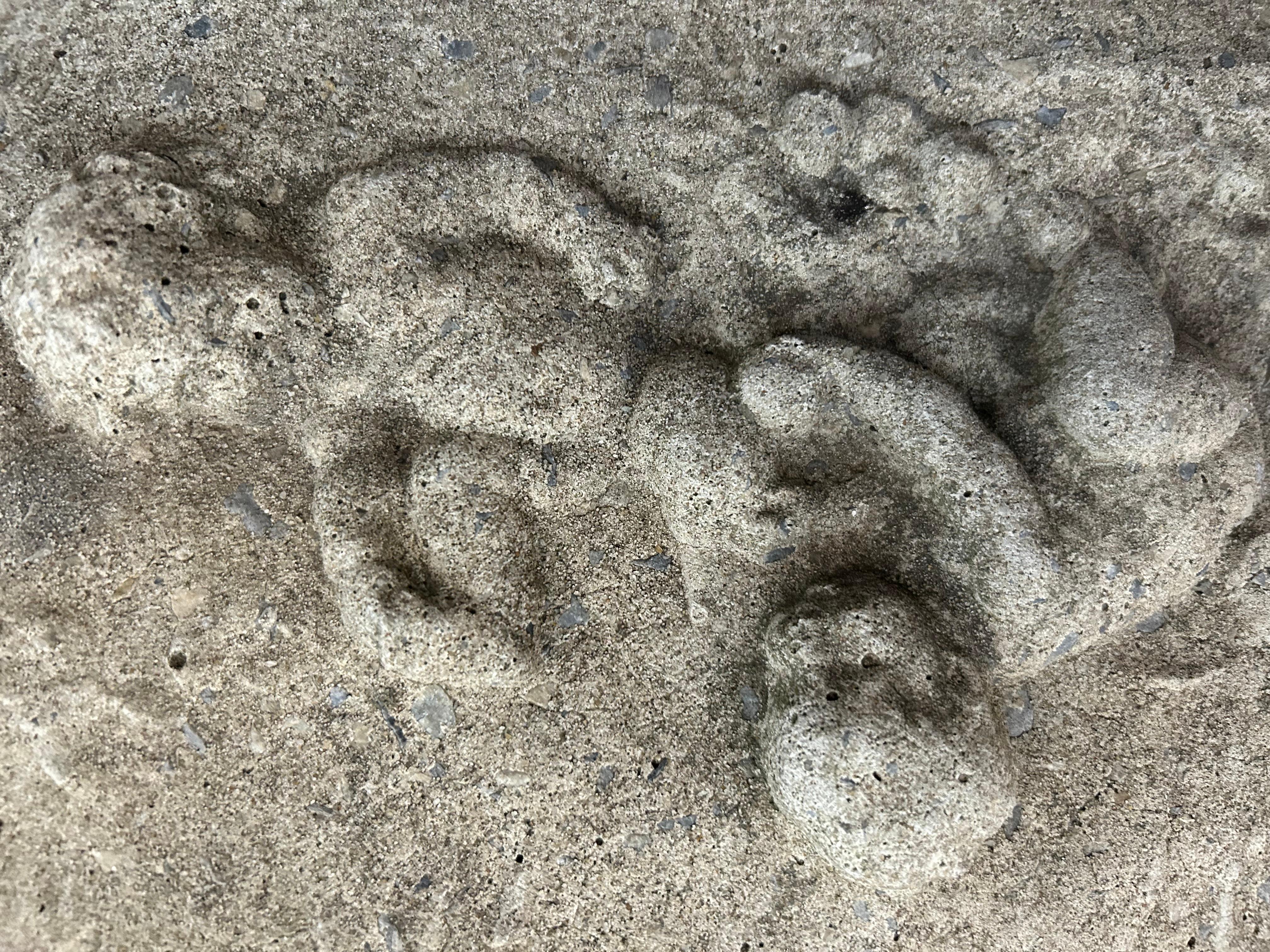 Escultura en relieve de hormigón pesado para jardín de niños juguetones Estadounidense en venta