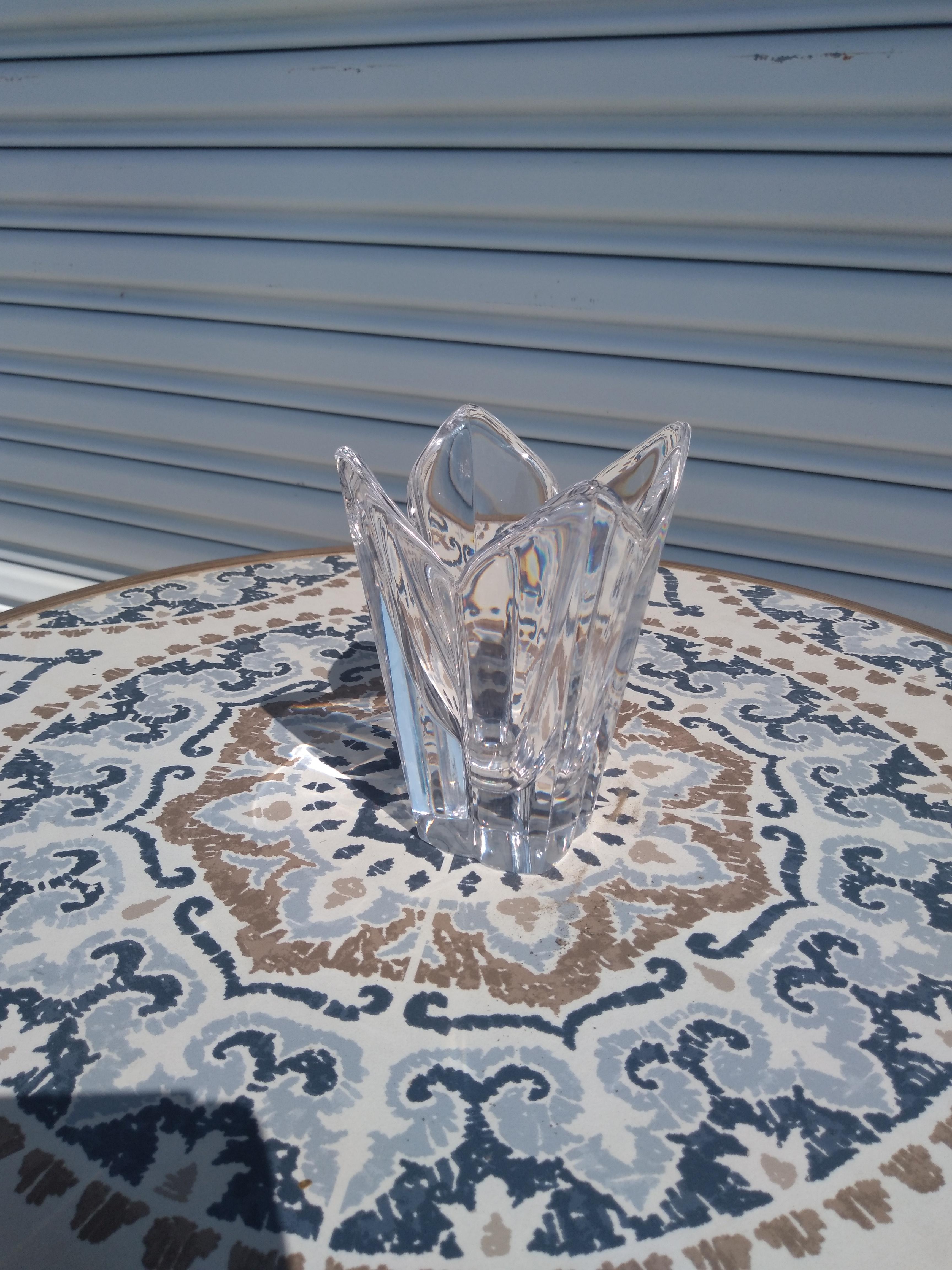 XX secolo Vaso di cristallo pesante Lotus in vendita