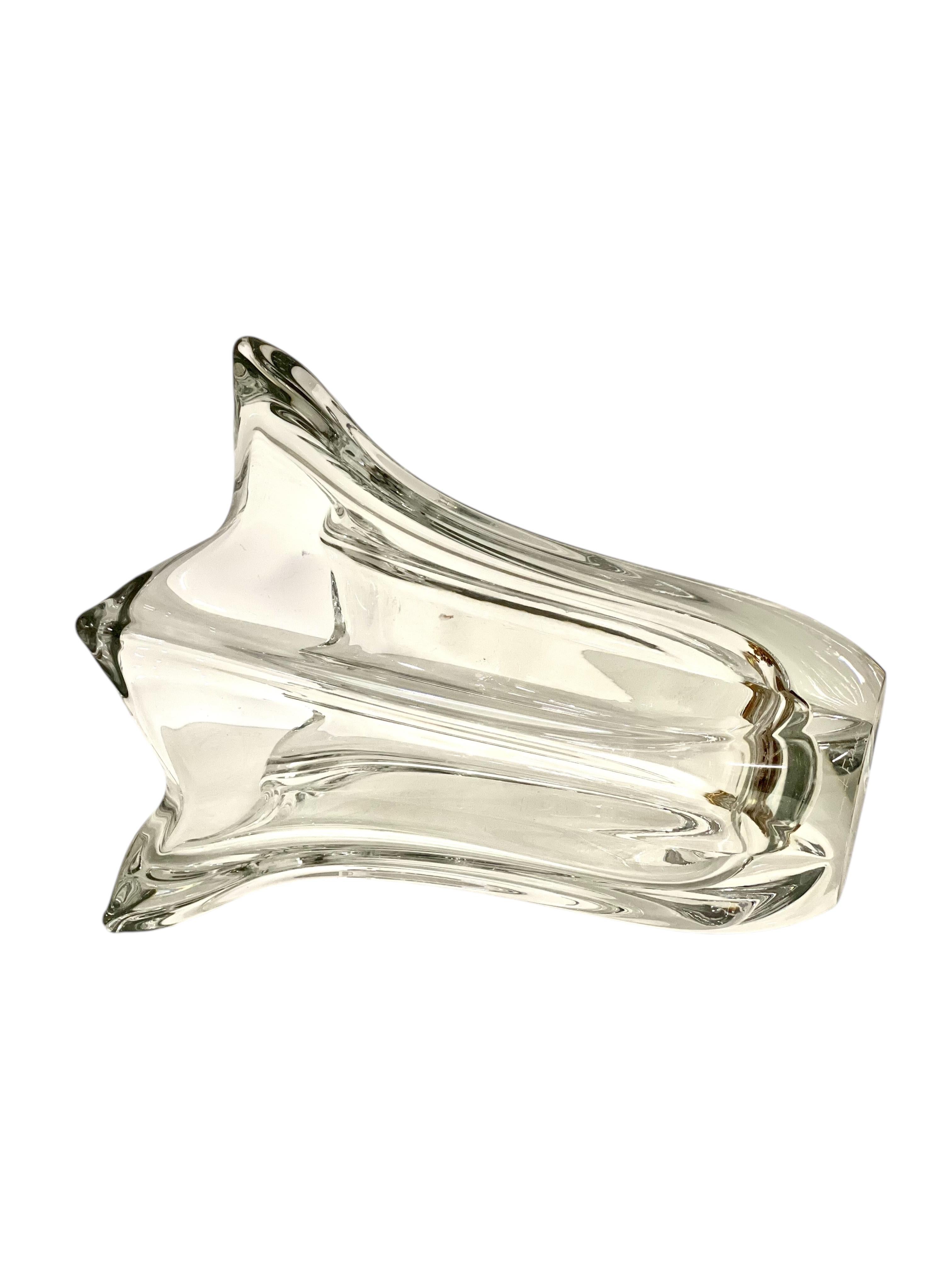 Cristal Vase en cristal lourd attribué à Daum Nancy en vente