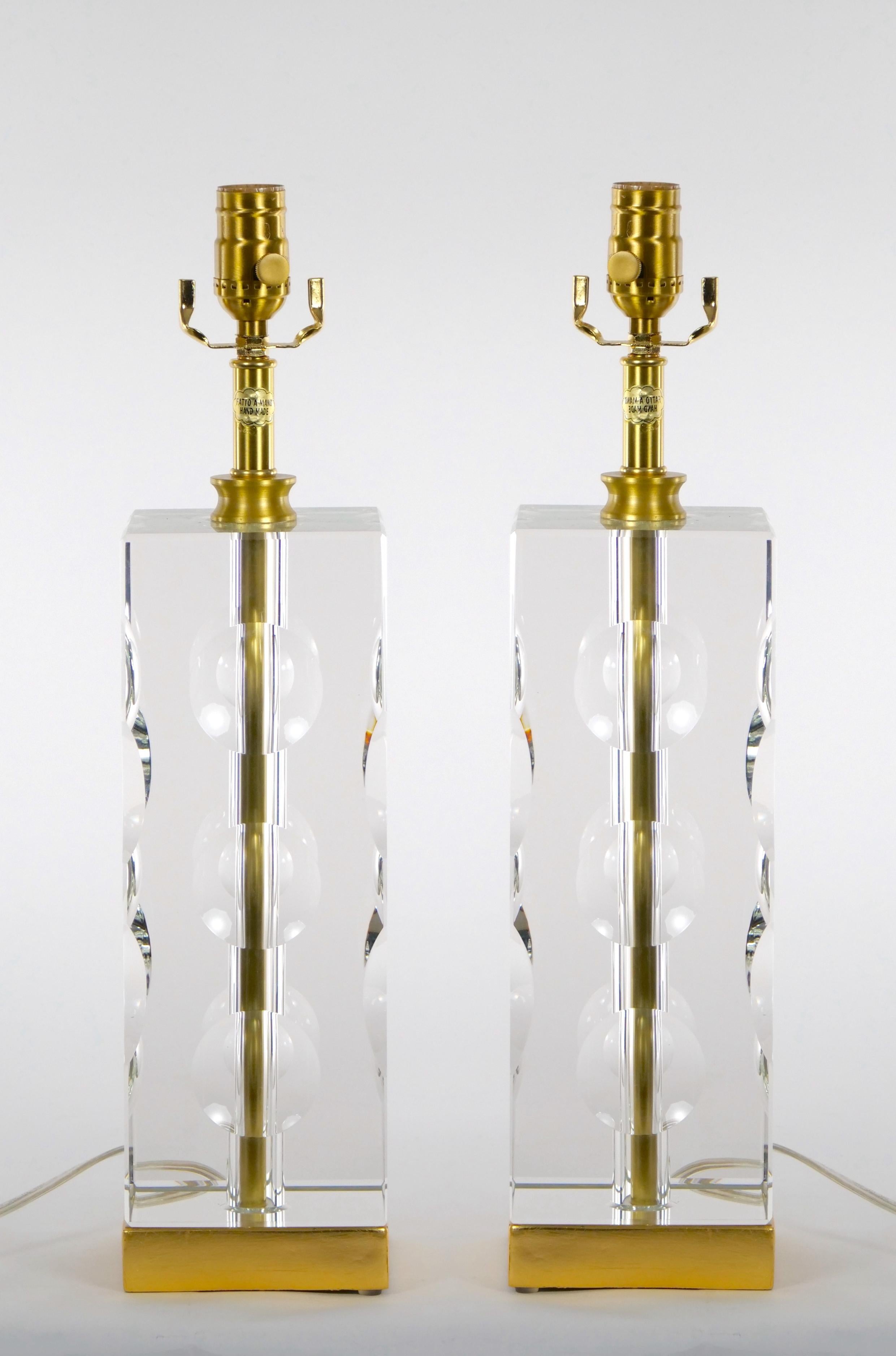 Heavy Cut Glass Italian Art Deco Style Pair Table Lamp In Good Condition For Sale In Tarry Town, NY