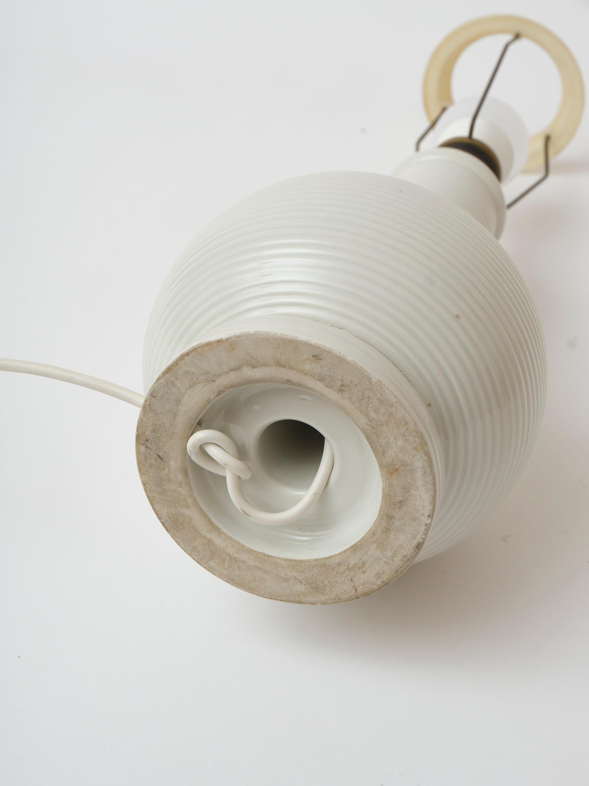 Heavy Danish midcentury table lamp in white rifled porcelain For Sale 1