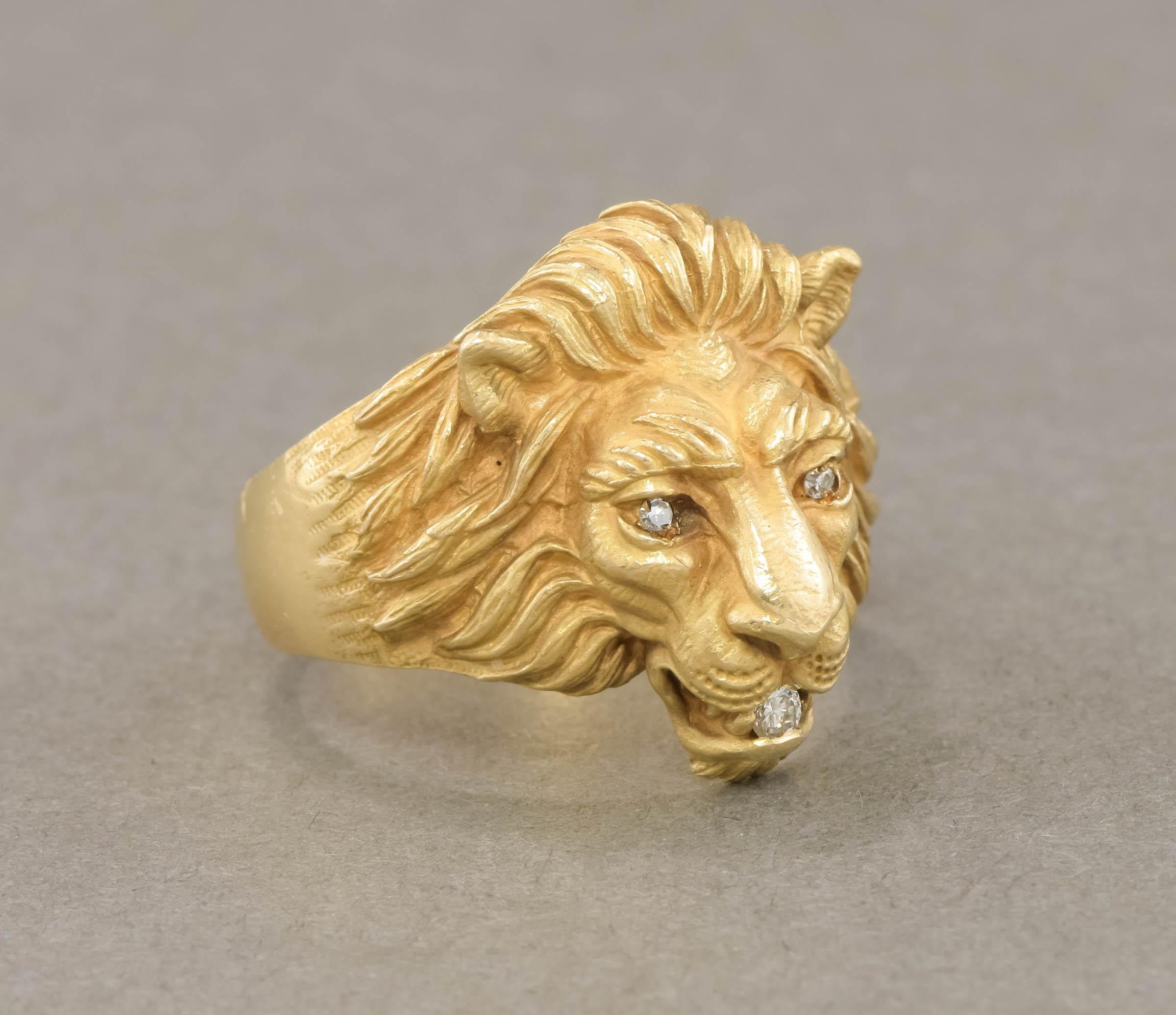 Heavy Detailed Gold Lion Ring with Diamonds by Baumstein Feder, circa 1950'S For Sale 2