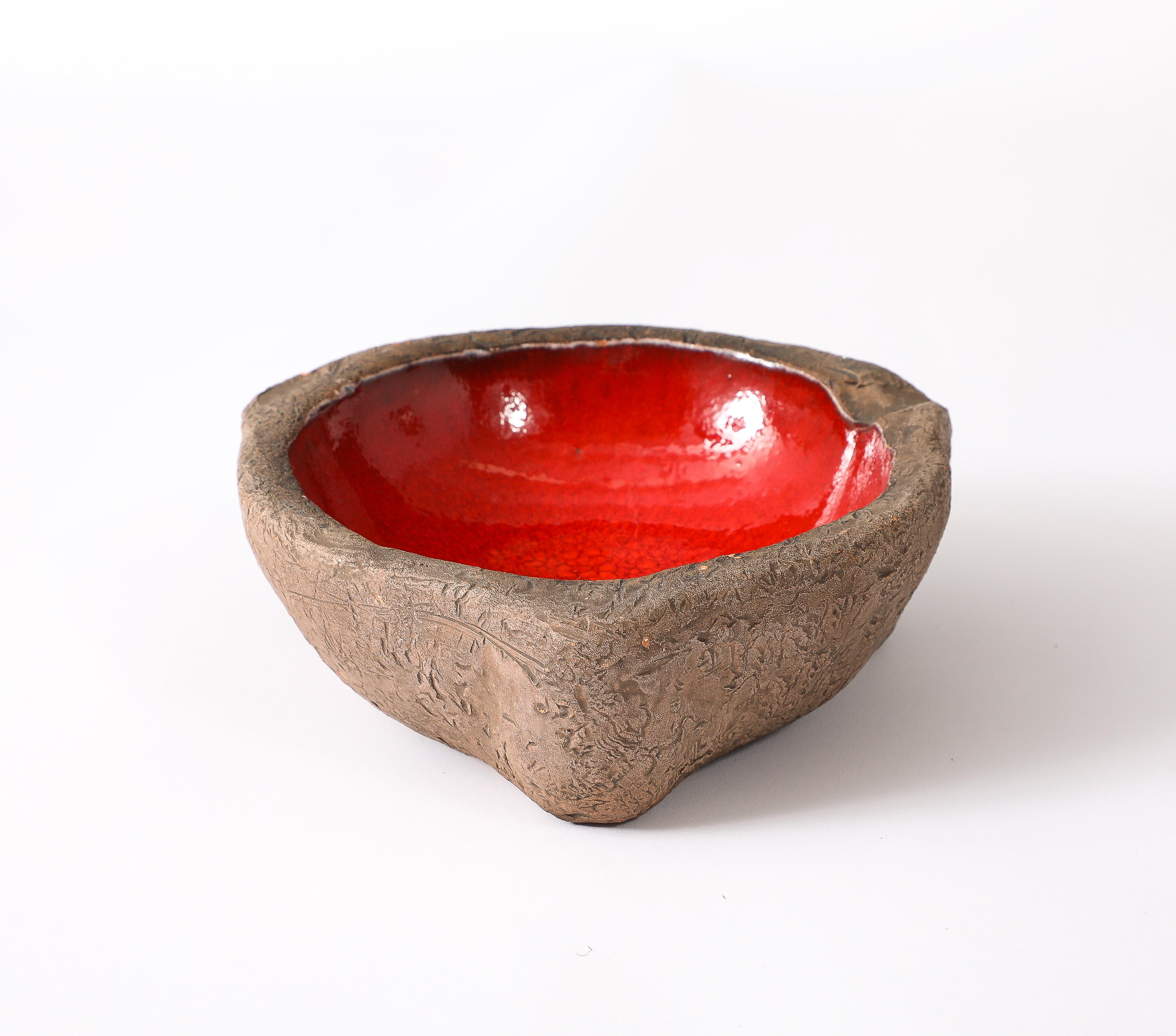 Cotto Vide Poche in terracotta pesante con decorazioni in vetro fuso smaltato, Francia anni '60 in vendita