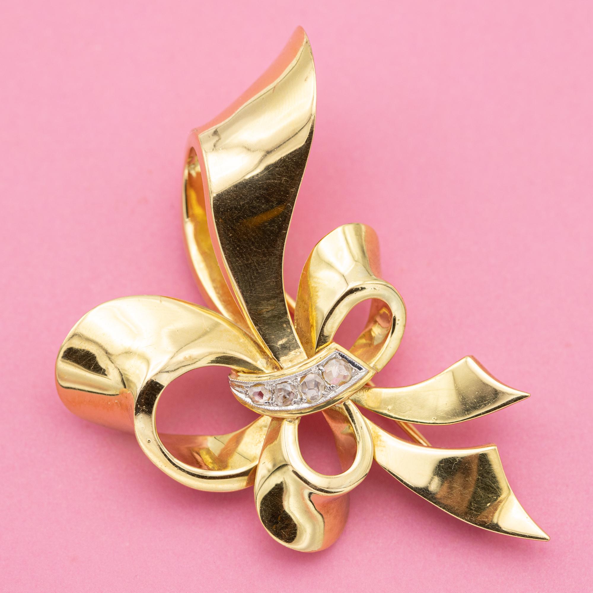 Heavy Elegant 18k bow Brooch - 1940's collar pin - solid gold rose cut diamonds For Sale 1