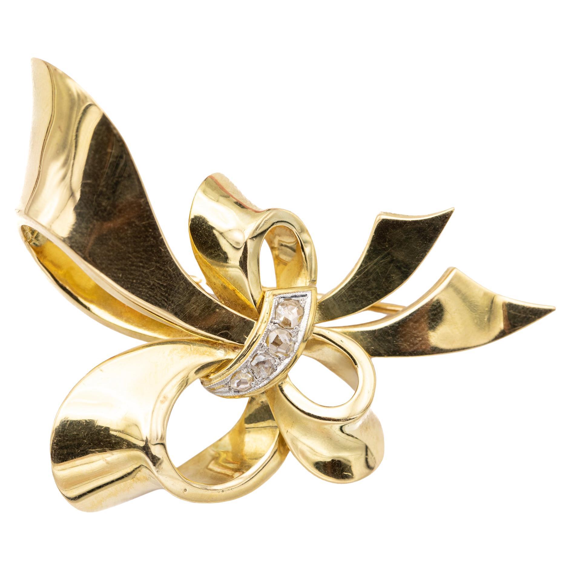 Heavy Elegant 18k bow Brooch - 1940's collar pin - solid gold rose cut diamonds For Sale