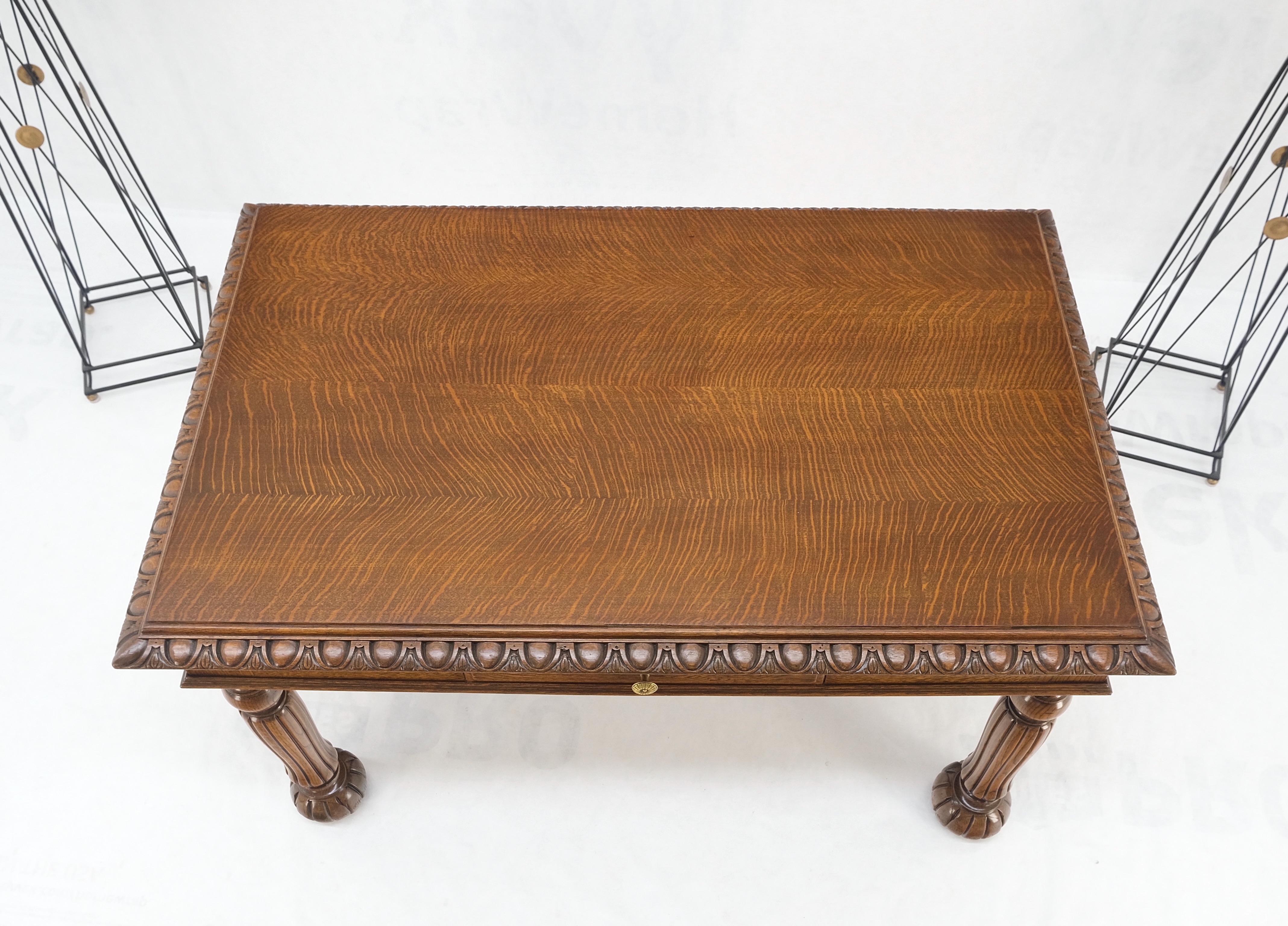 Table de bureau Arts & Crafts à 1 tiroir avec pieds cannelés en chêne sculpté CLEAN ! en vente 8