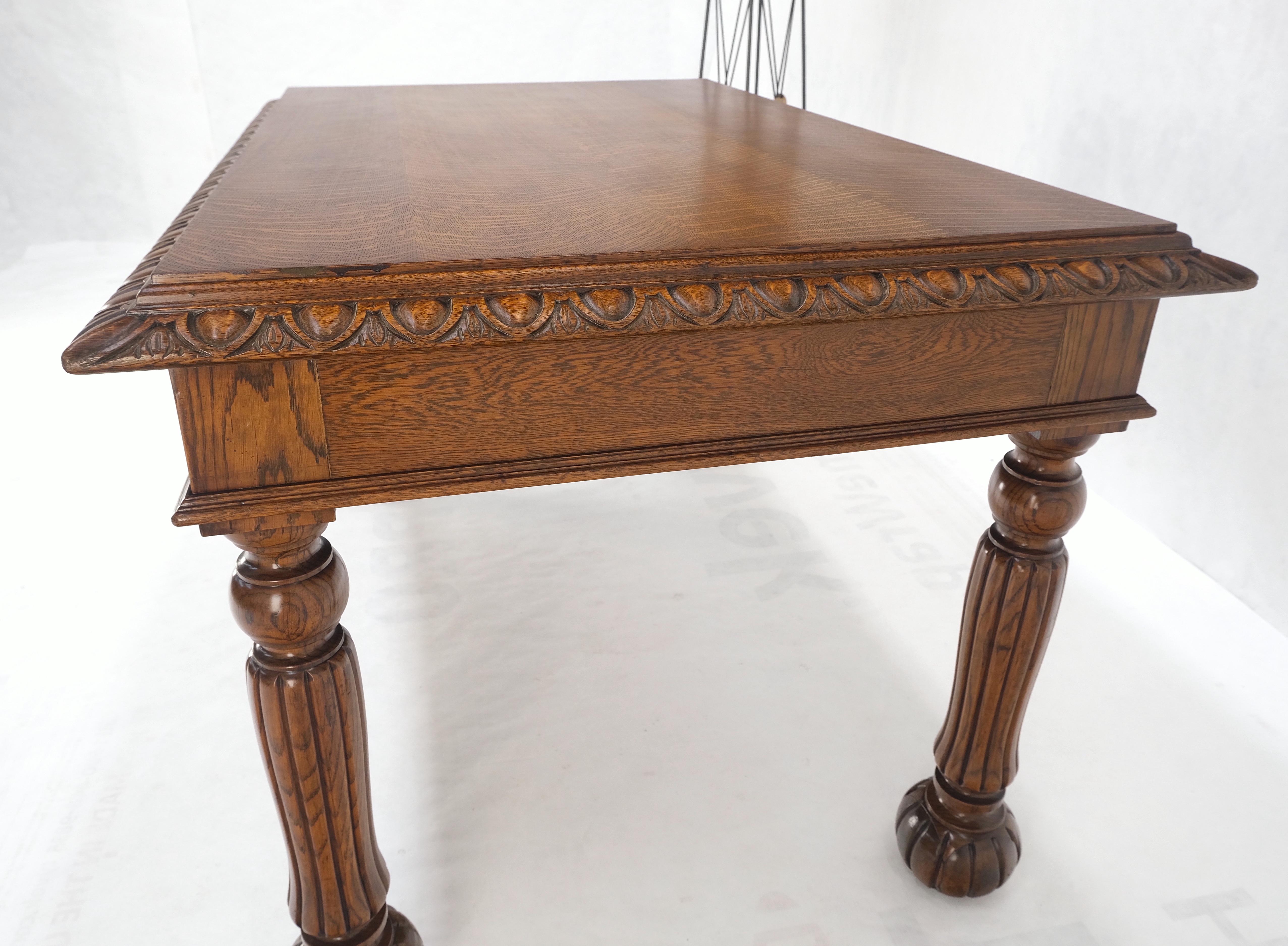 Heavy Fluted Carved Oak Legs 1 Drawer Arts & Crafts Desk Writing Table Clean! In Good Condition For Sale In Rockaway, NJ