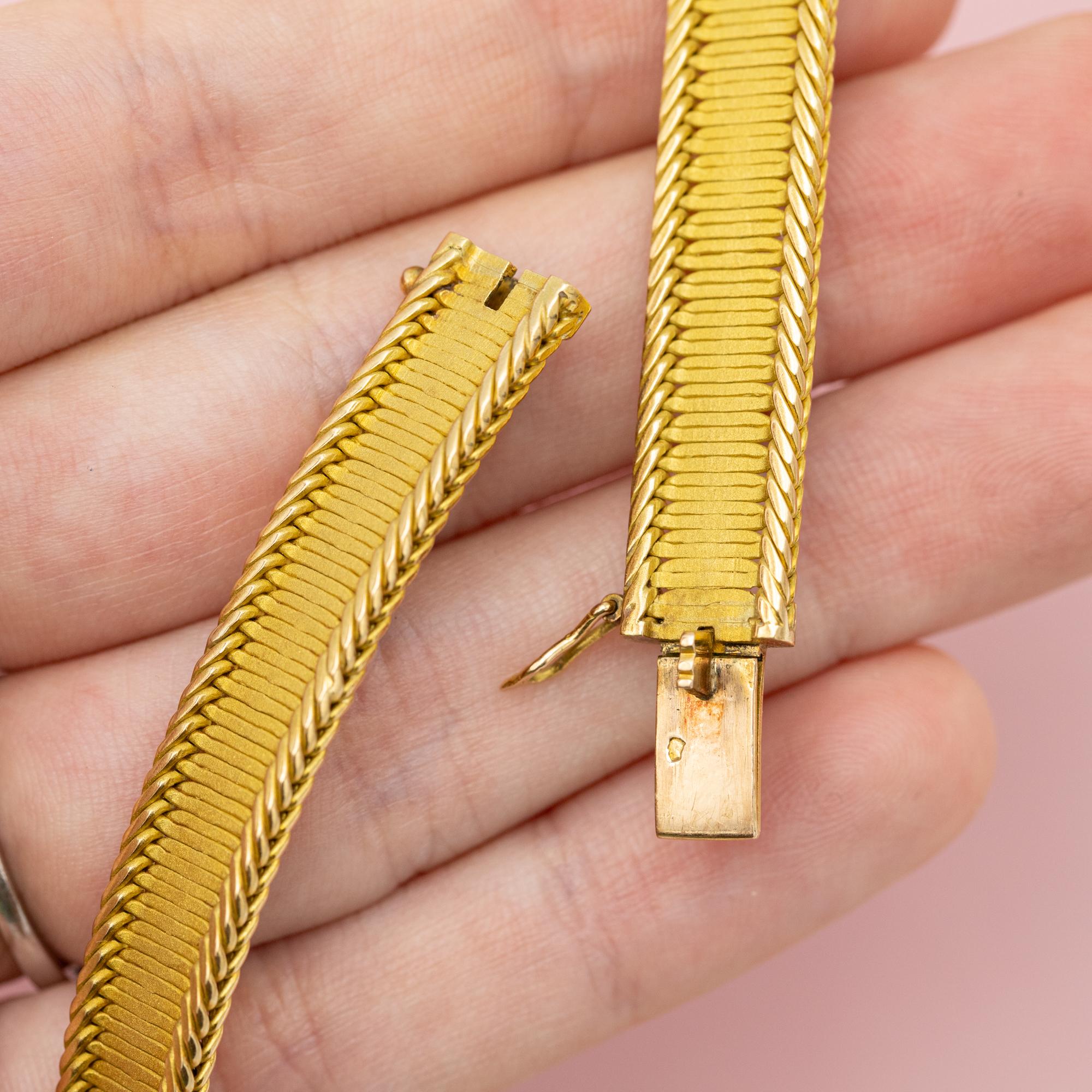 Heavy French 18k solid gold Necklace - Cleopatra collar - 1950's - Bow brooch In Good Condition In Antwerp, BE