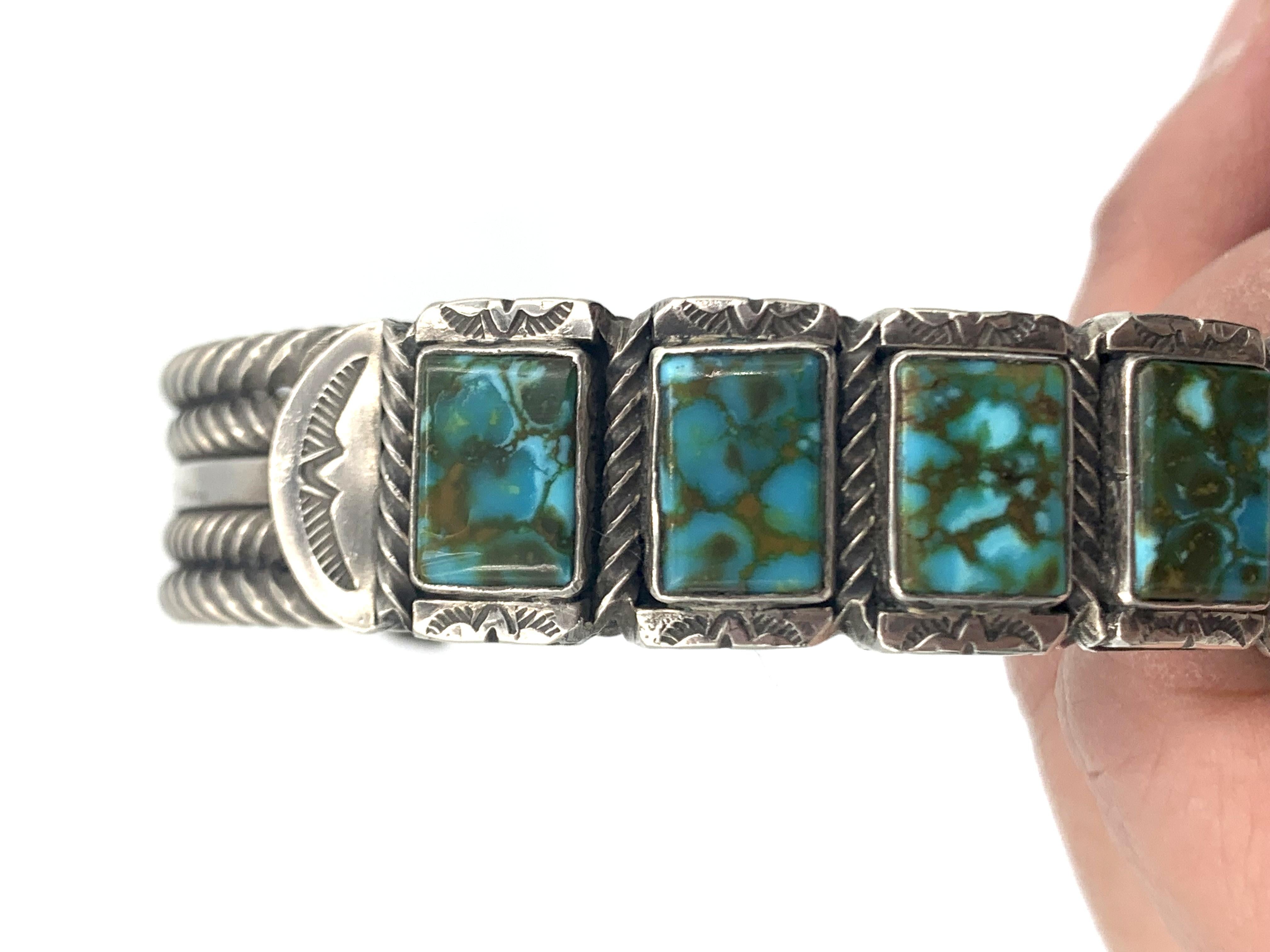 Bracciale in argento massiccio con pietre di turchese di montagna Pilot di Aldrich in vendita 8