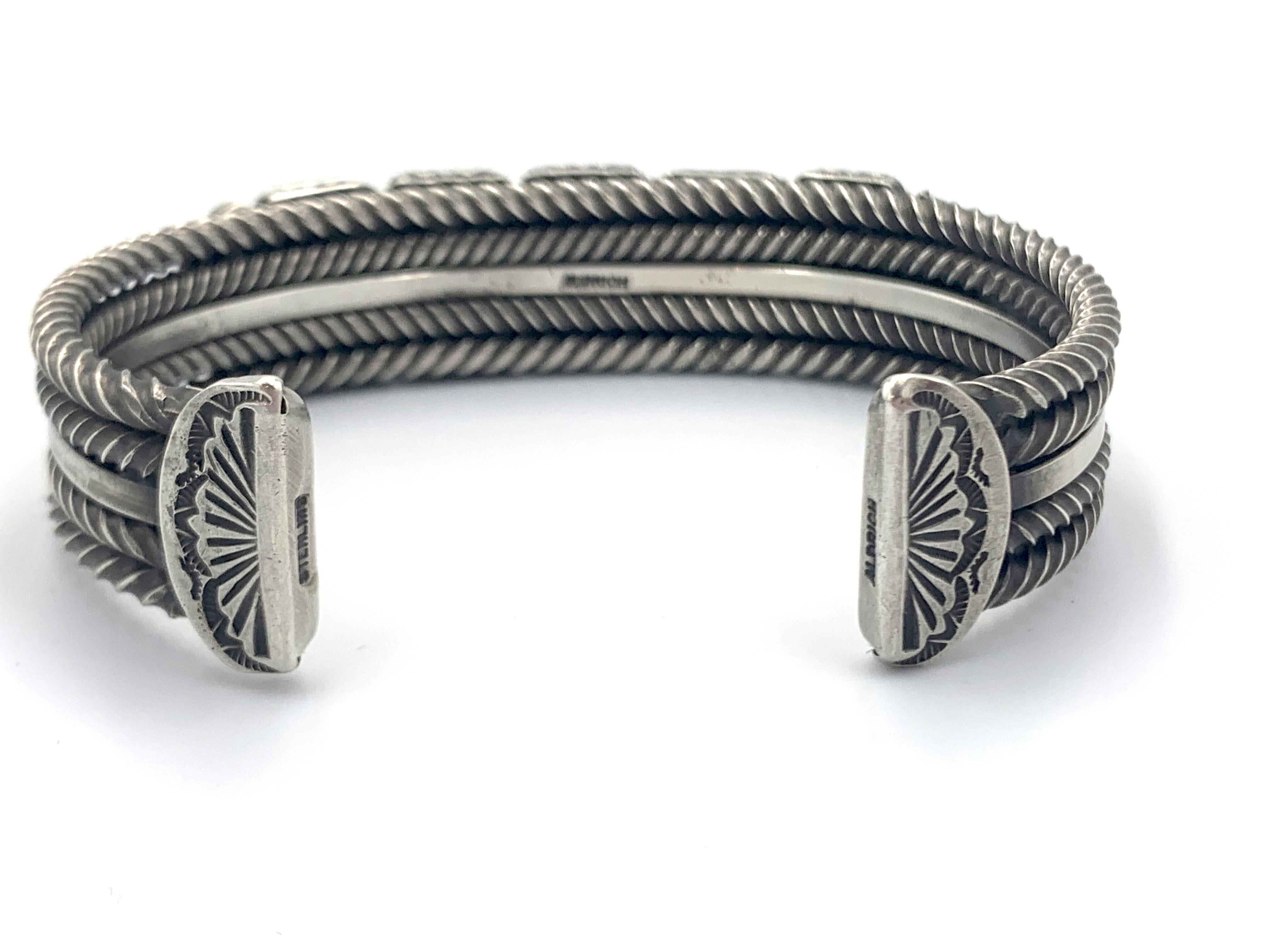 Bracciale in argento massiccio con pietre di turchese di montagna Pilot di Aldrich in vendita 1