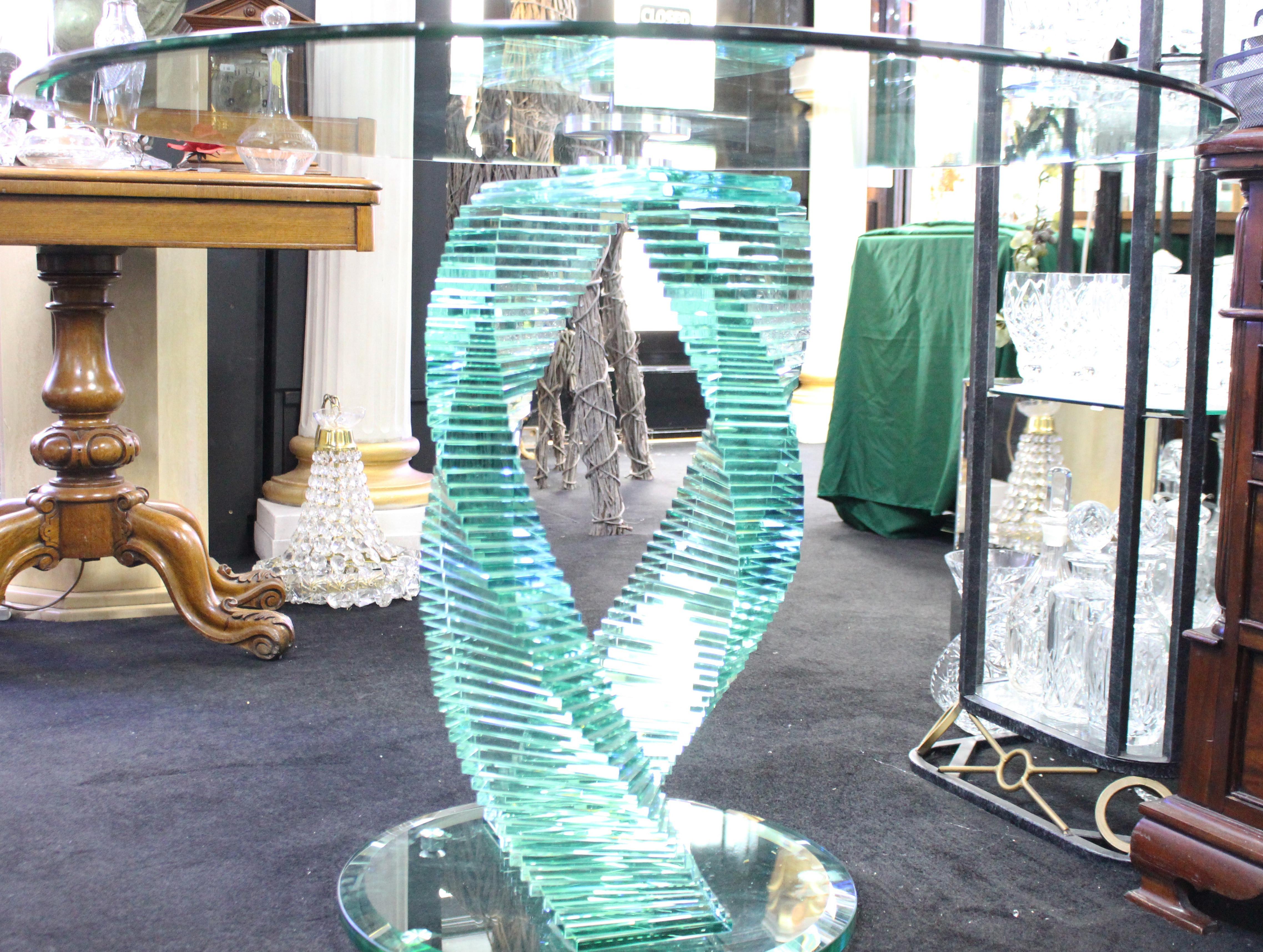 Heavy Glass Spiral Form Round Centre Table For Sale 1
