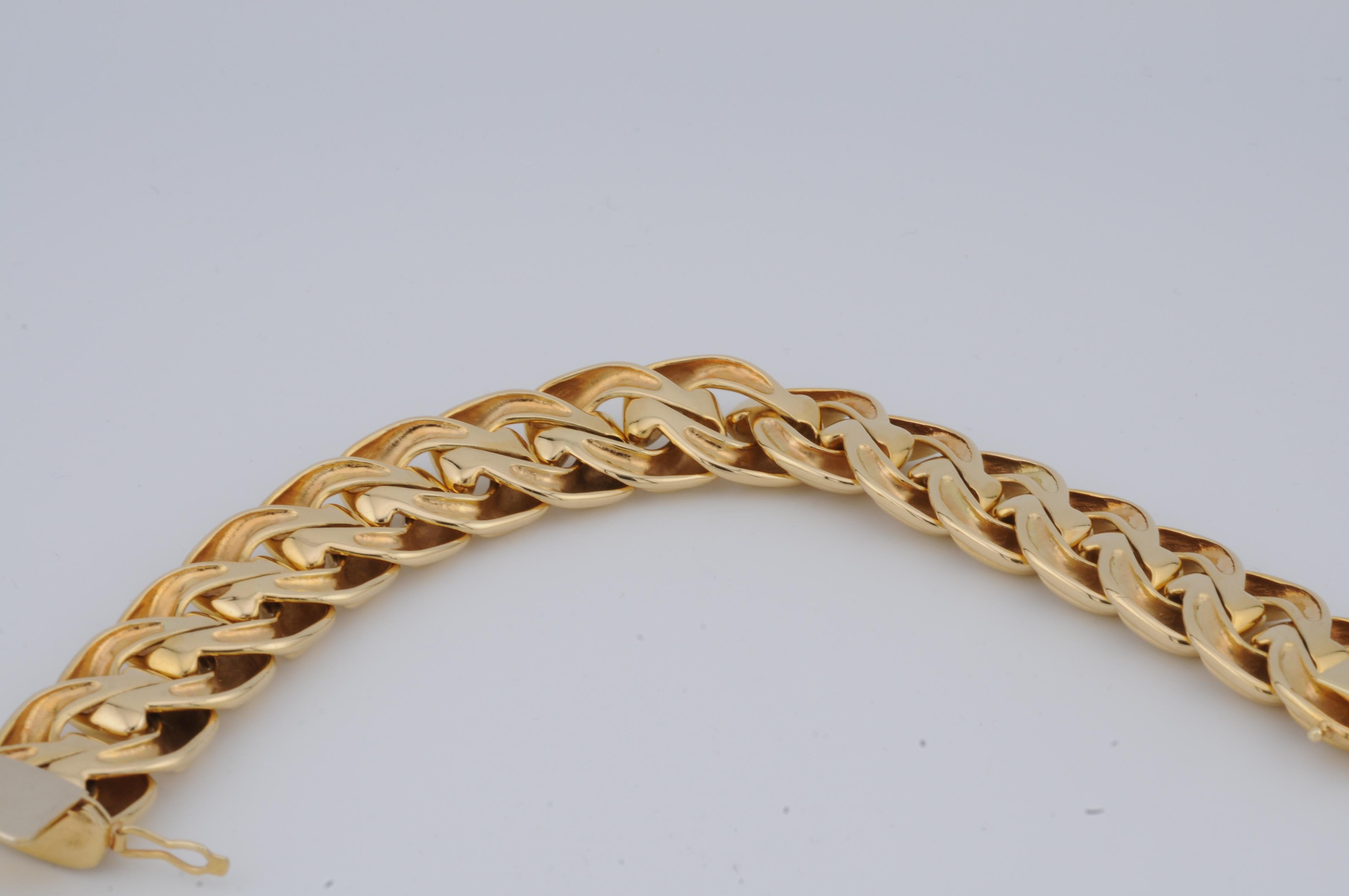 Heavy Gold Bracelet 18k Yellow Gold For Sale 5
