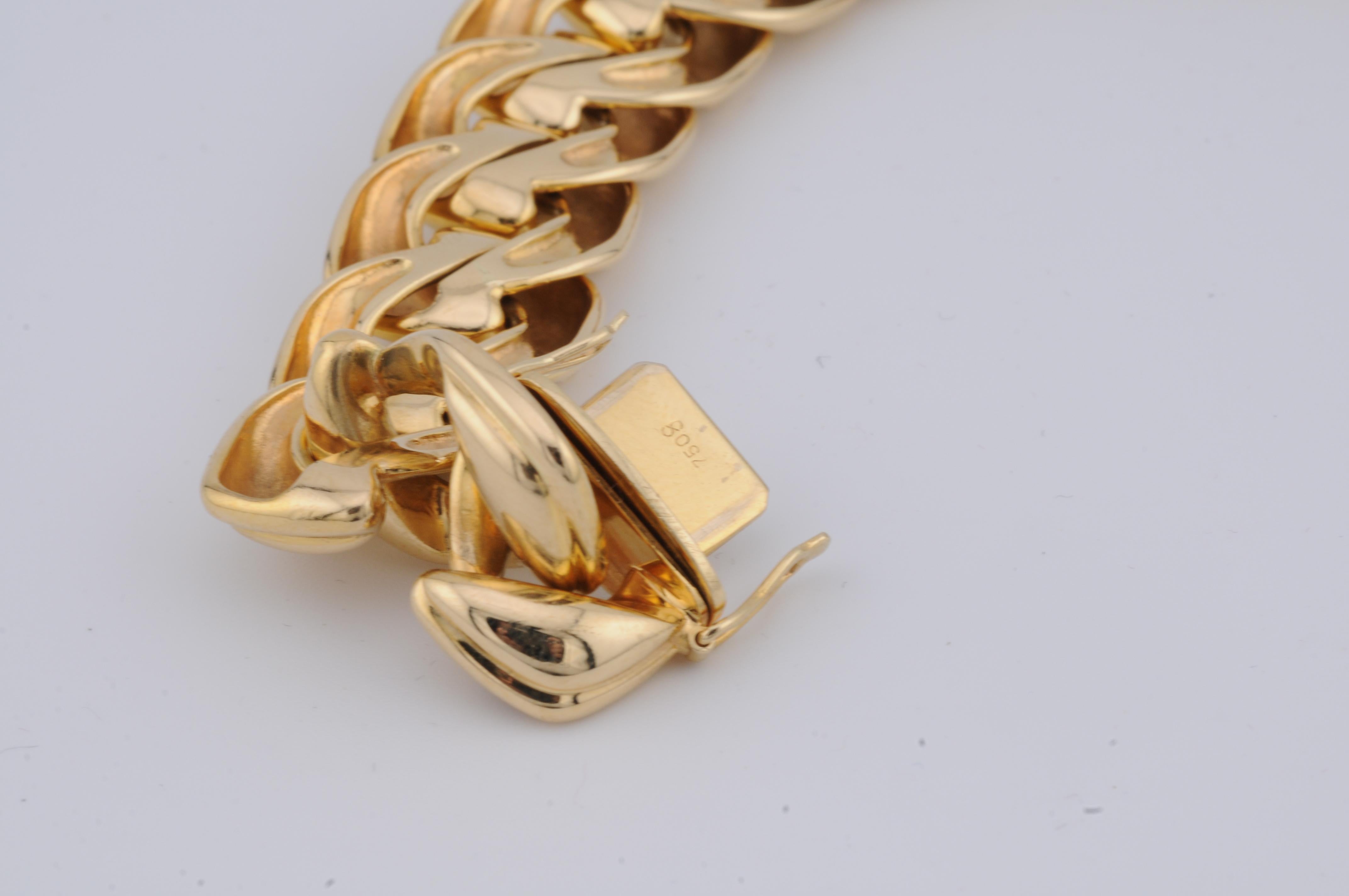 Heavy Gold Bracelet 18k Yellow Gold For Sale 6