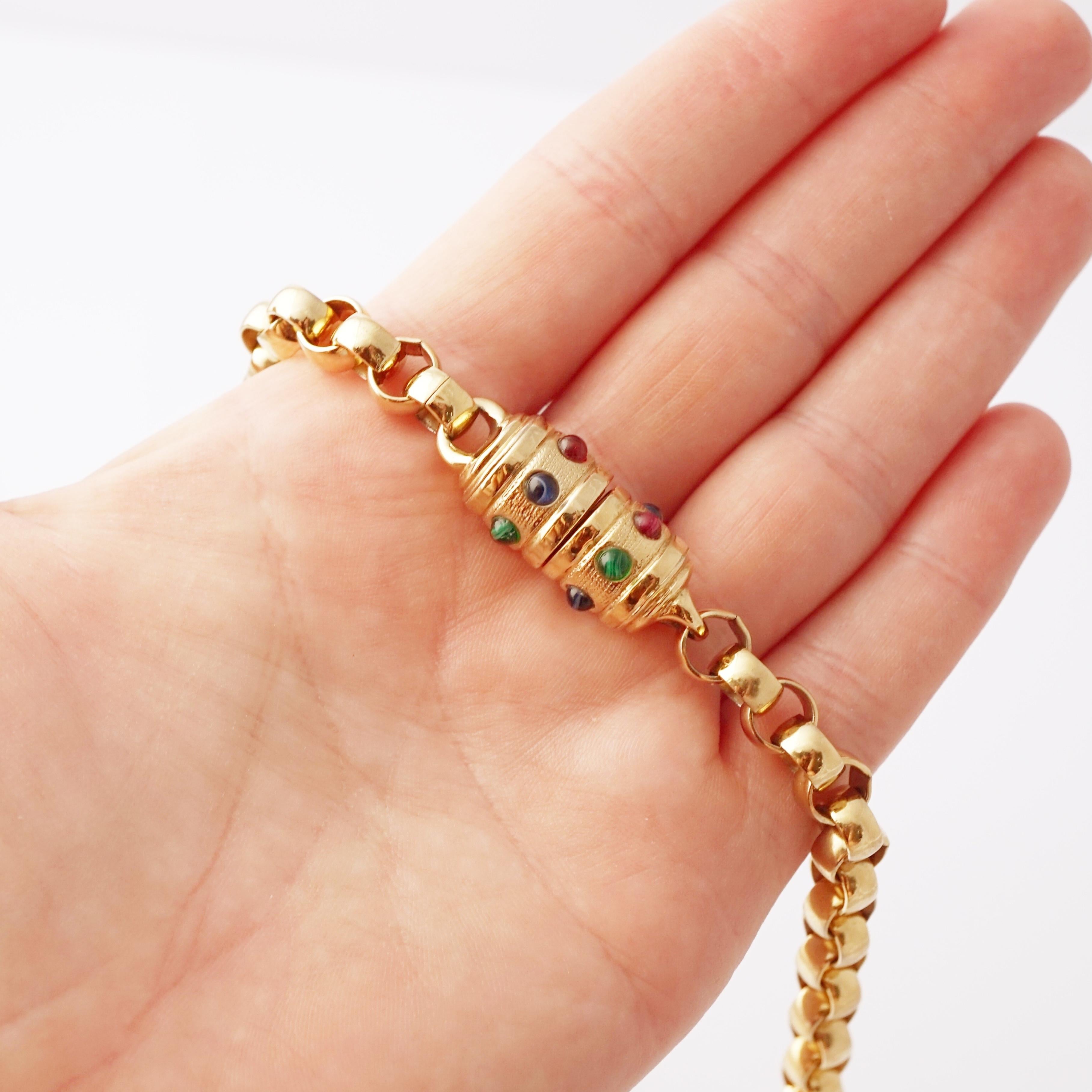 Heavy Gold Chain Necklace with Mughal Cabochon Accents, 1980s en vente 3