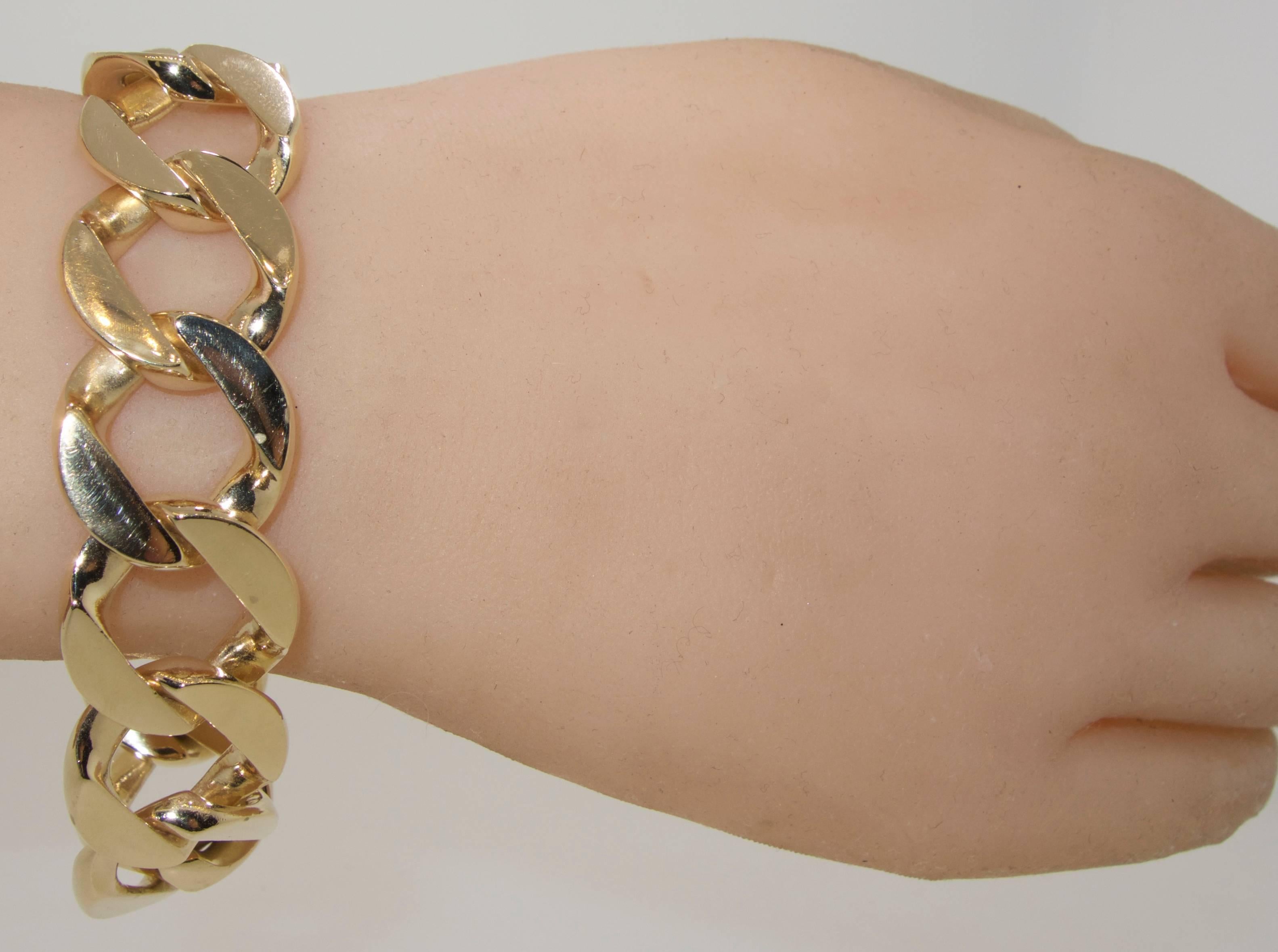 Heavy Gold Curb Link Bracelet In Excellent Condition In Aspen, CO