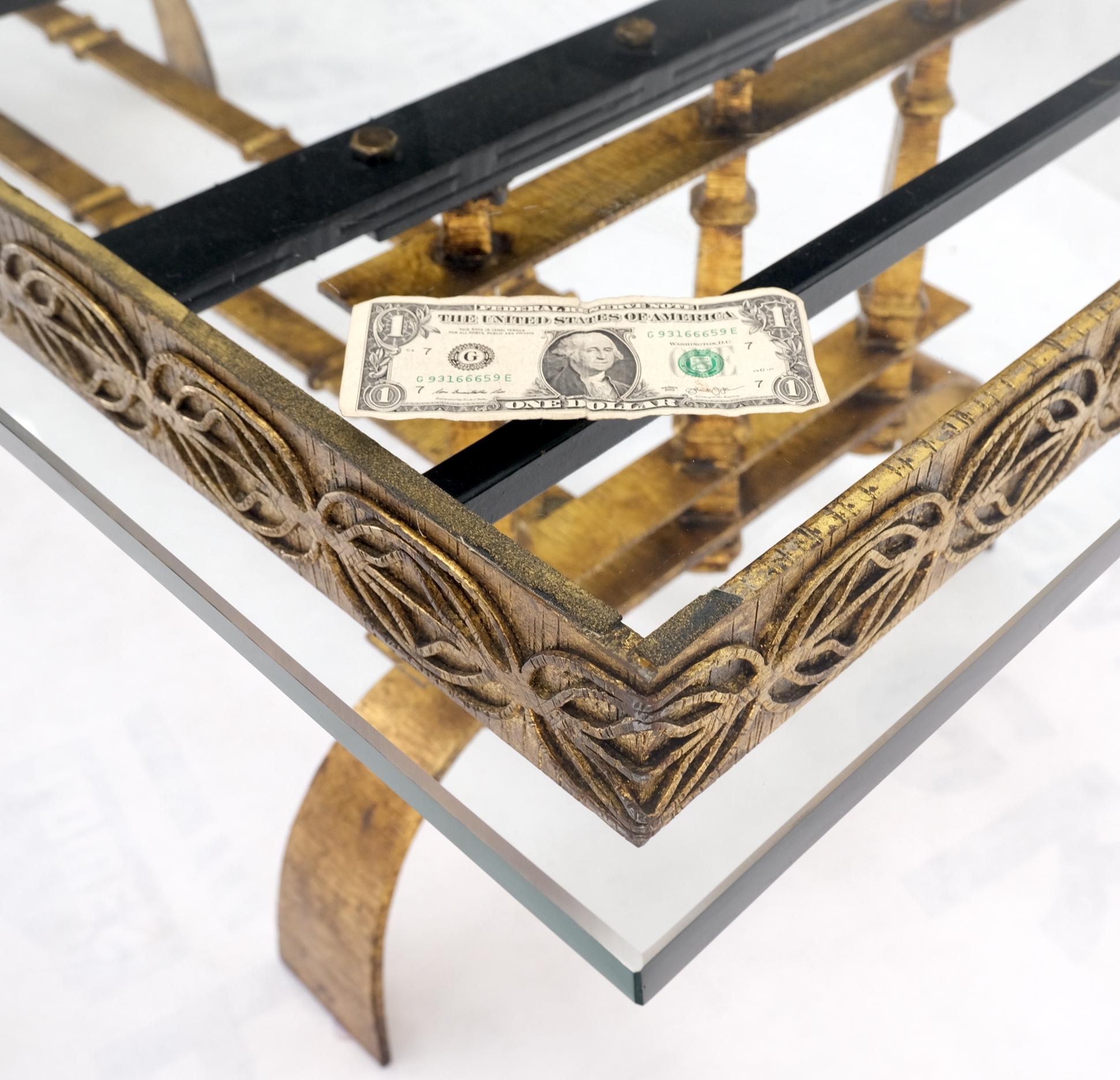 Großer rechteckiger Esstisch im Hollywood-Regency-Stil mit vergoldetem Metallgestell in Mint im Angebot 3